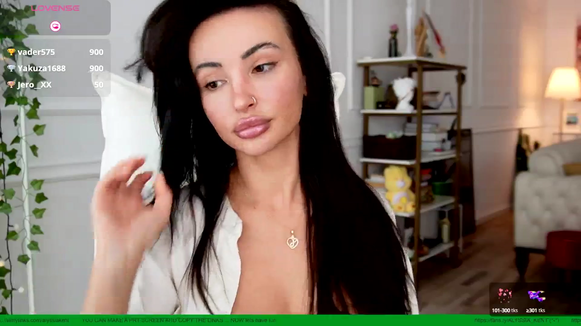 Gallery image thumbnail from AlyssiaKENT1's myfreecams stream on, 06/01/2025, 09:01 image 20 of 20