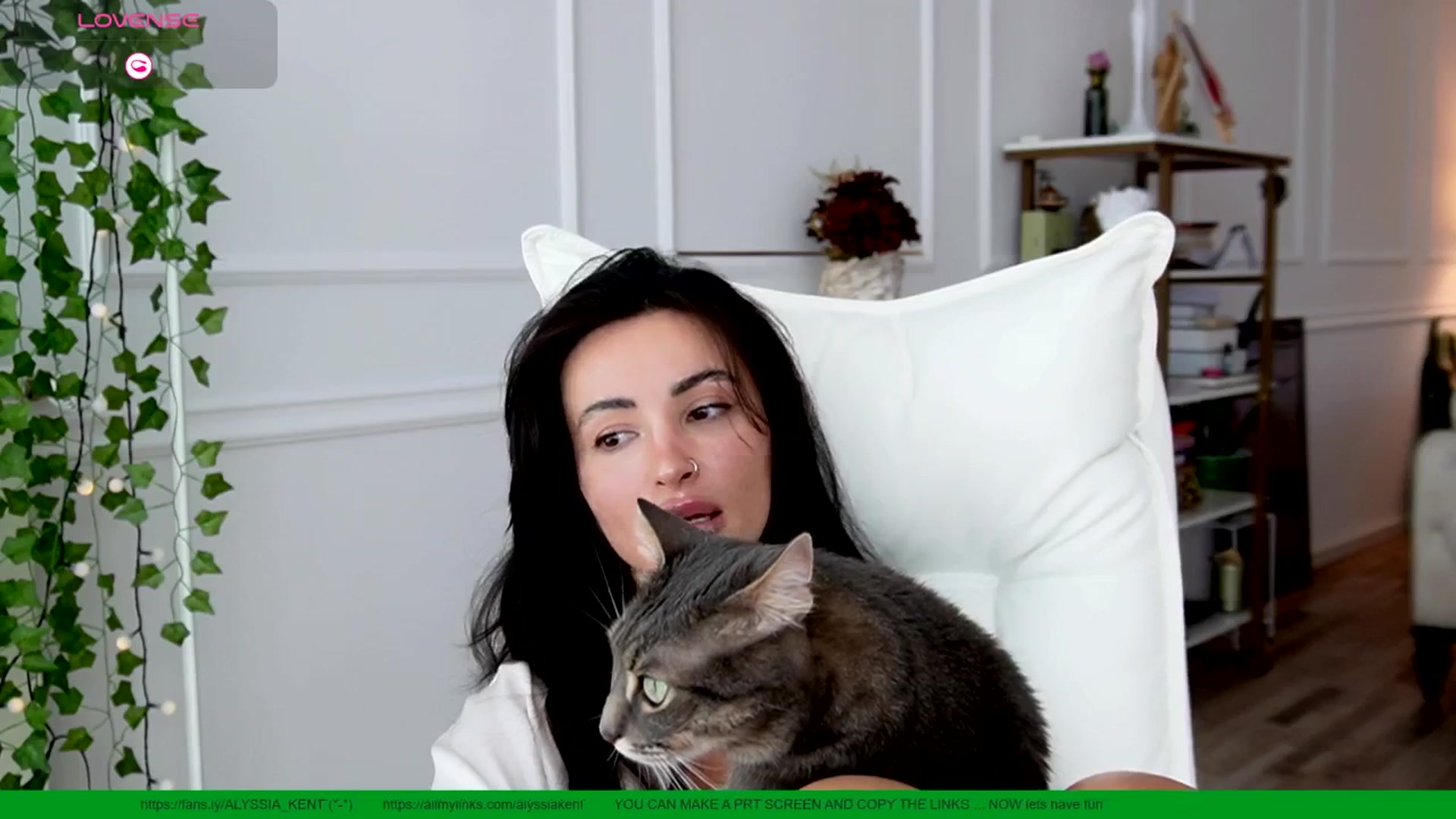 Gallery image thumbnail from AlyssiaKENT1's myfreecams stream on, 06/01/2025, 09:53 image 12 of 20