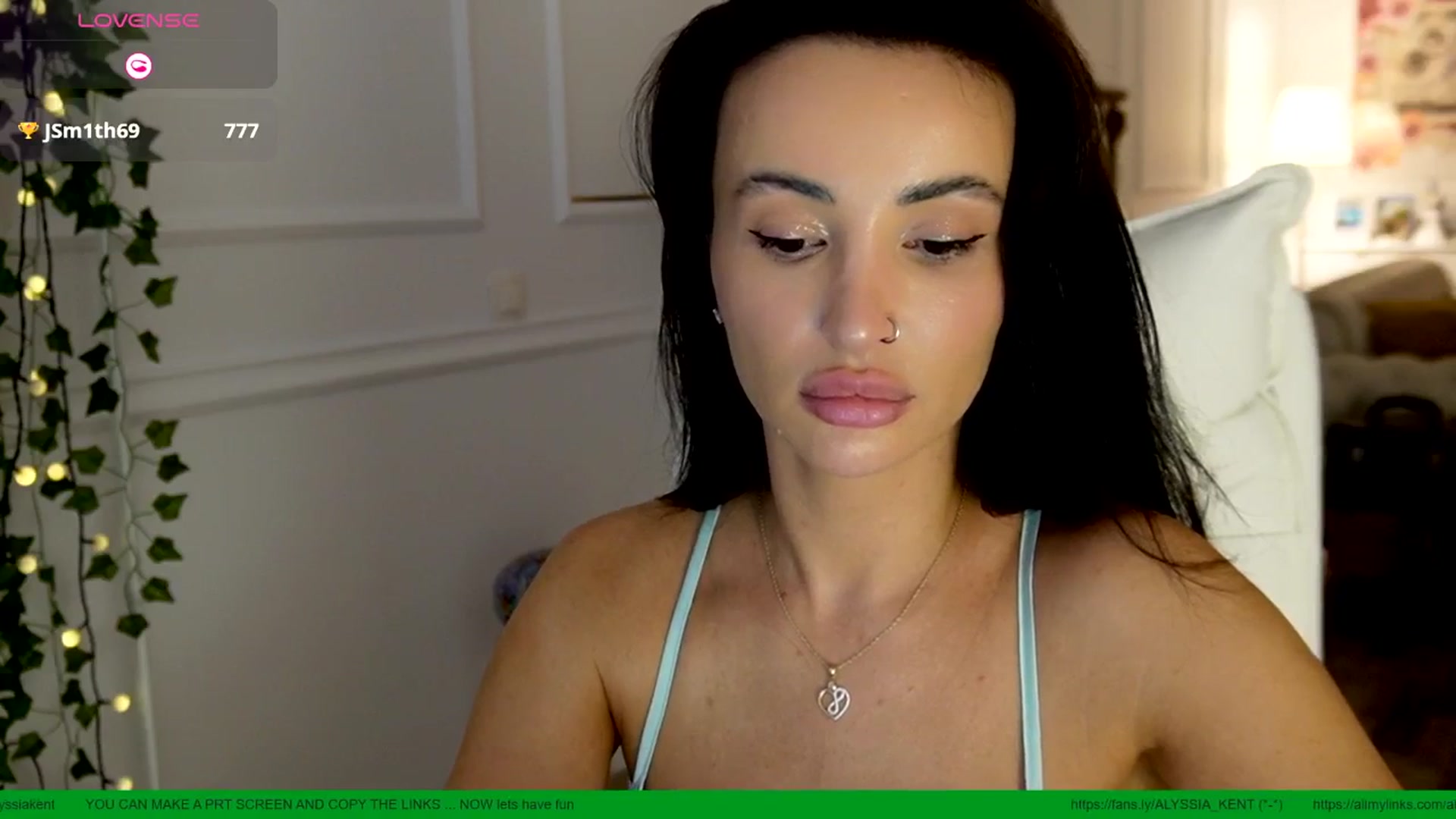 Gallery image thumbnail from AlyssiaKENT1's myfreecams stream on, 06/02/2025, 19:45 image 7 of 20