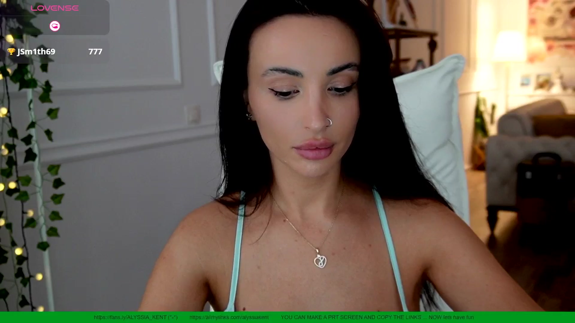 Gallery image thumbnail from AlyssiaKENT1's myfreecams stream on, 06/02/2025, 19:45 image 5 of 20