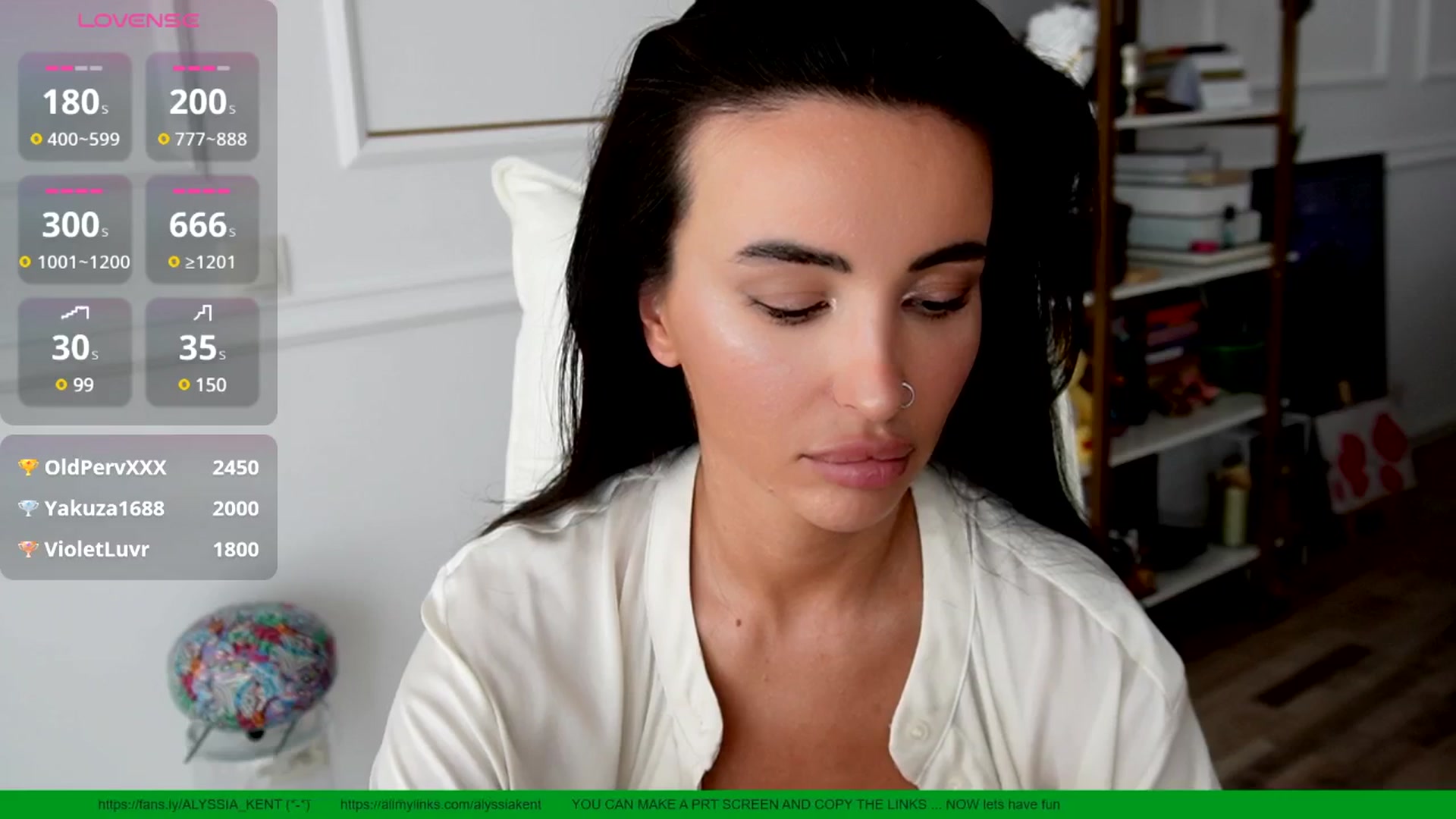 Gallery image thumbnail from AlyssiaKENT1's myfreecams stream on, 06/12/2025, 14:59 image 13 of 20