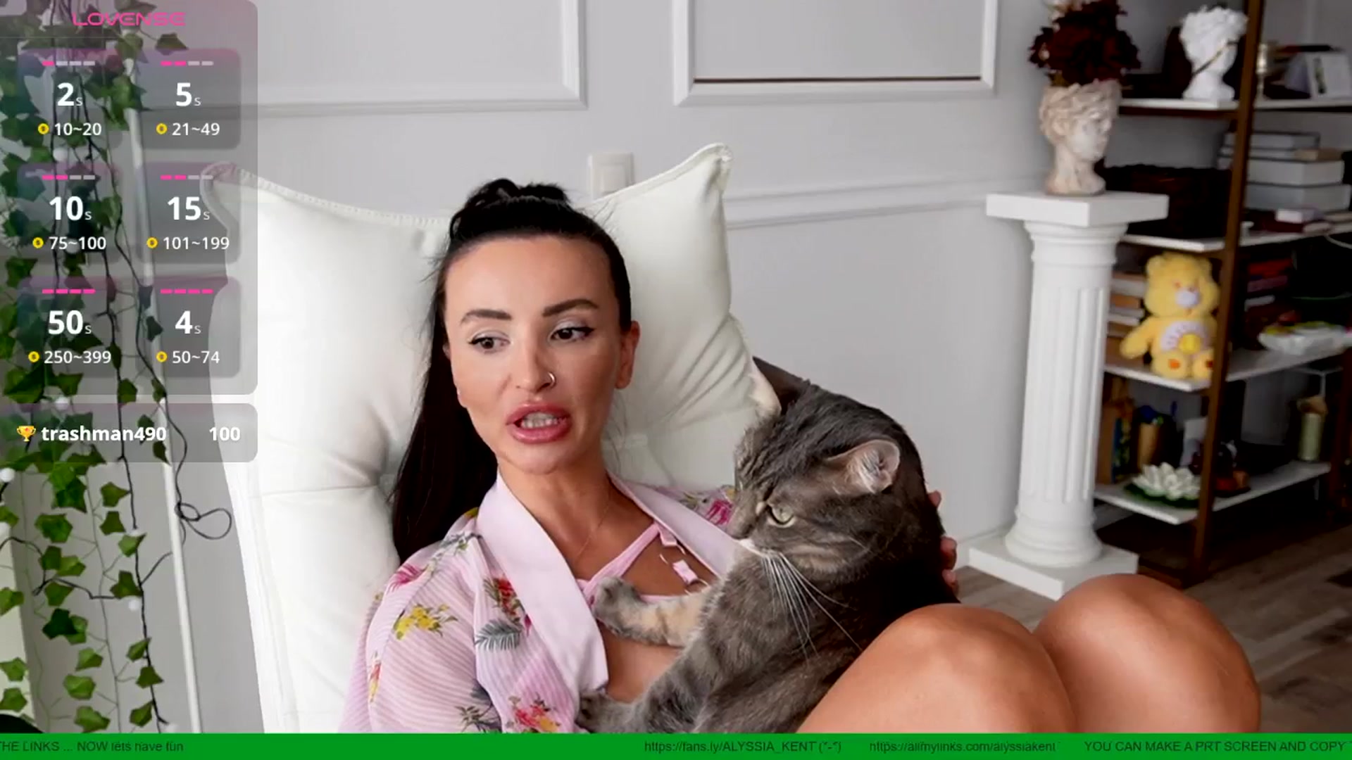 Gallery image thumbnail from AlyssiaKENT1's myfreecams stream on, 07/07/2025, 17:19 image 4 of 20