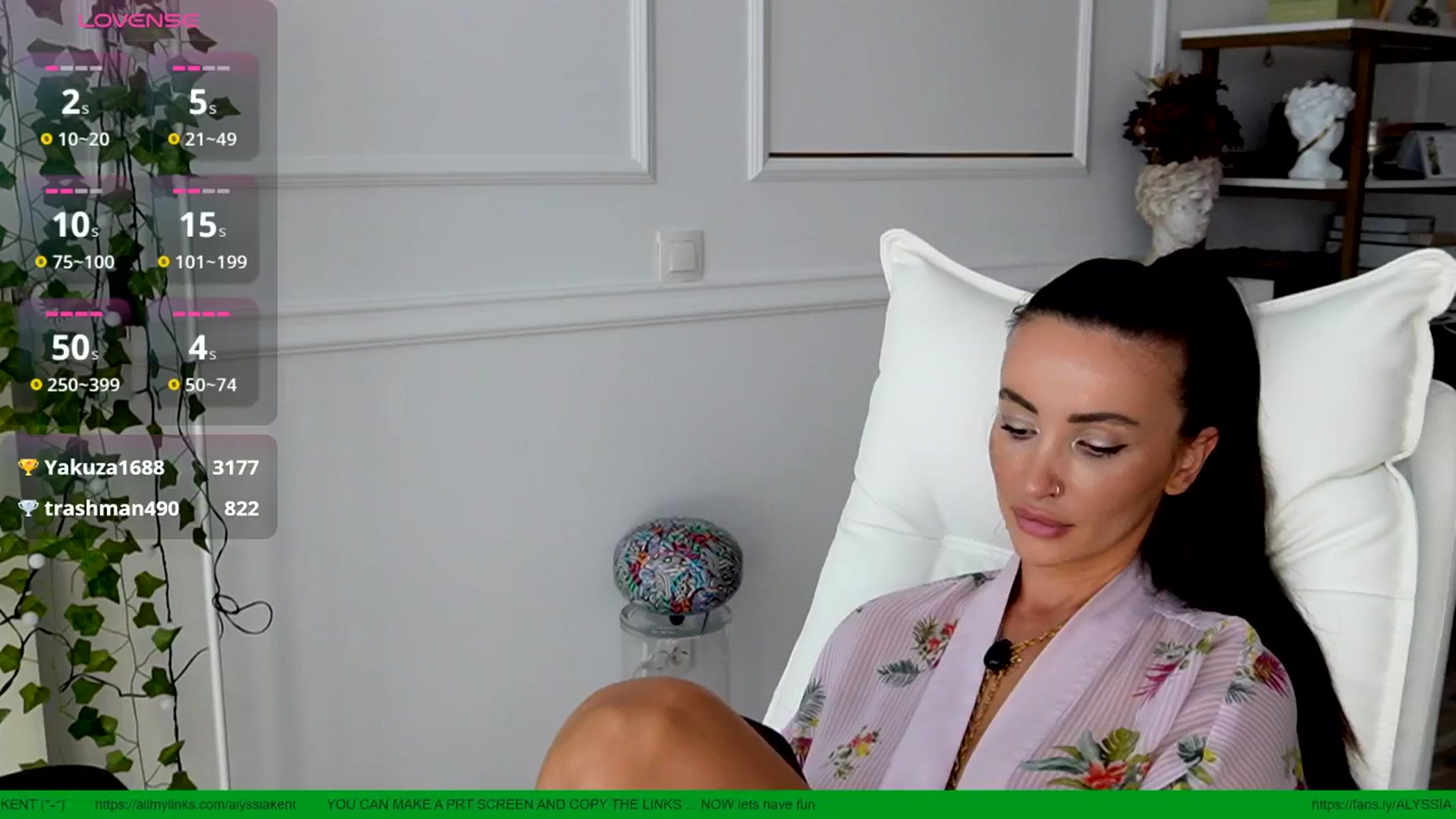 Gallery image thumbnail from AlyssiaKENT1's myfreecams stream on, 07/07/2025, 17:19 image 20 of 20