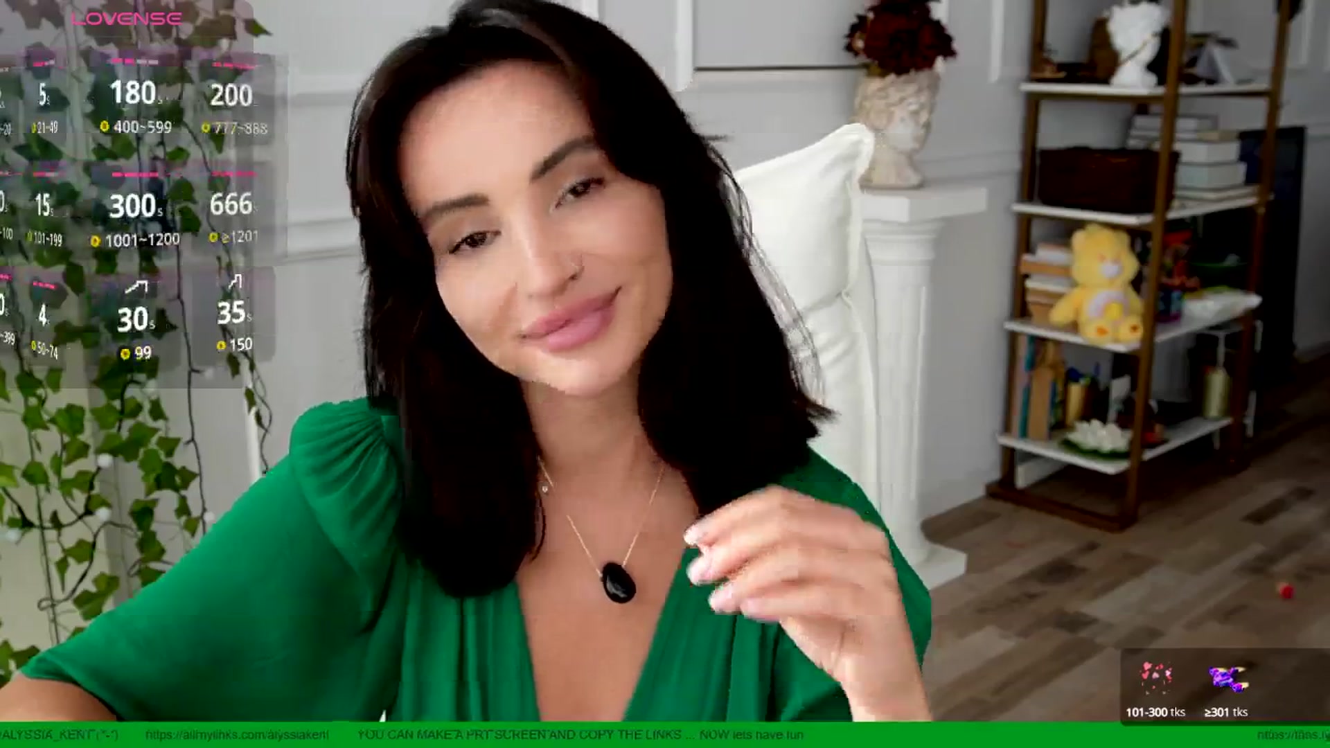 Gallery image thumbnail from AlyssiaKENT1's myfreecams stream on, 07/21/2025, 17:13 image 3 of 20