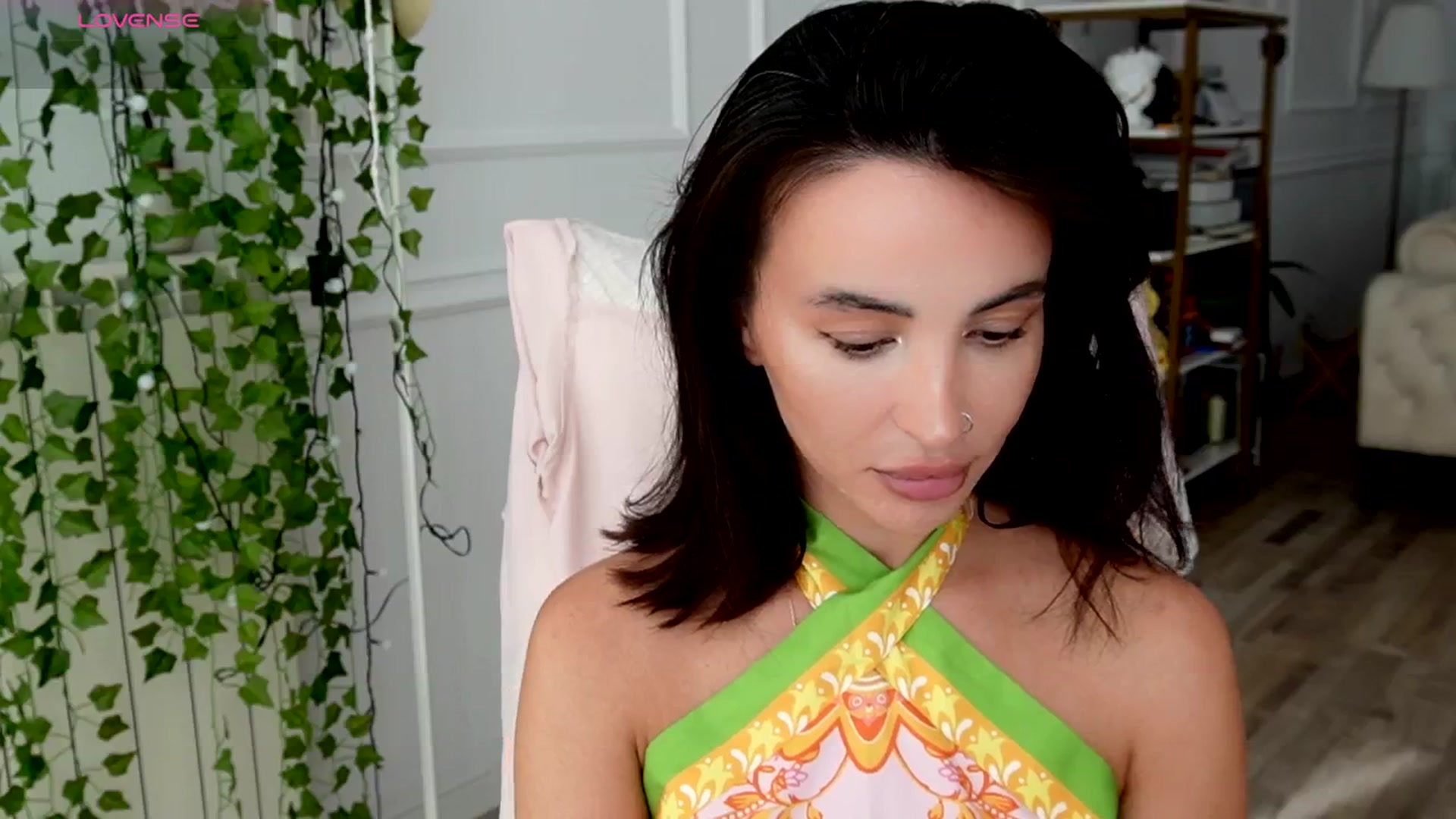Gallery image thumbnail from AlyssiaKENT1's myfreecams stream on, 08/06/2025, 15:21 image 8 of 20