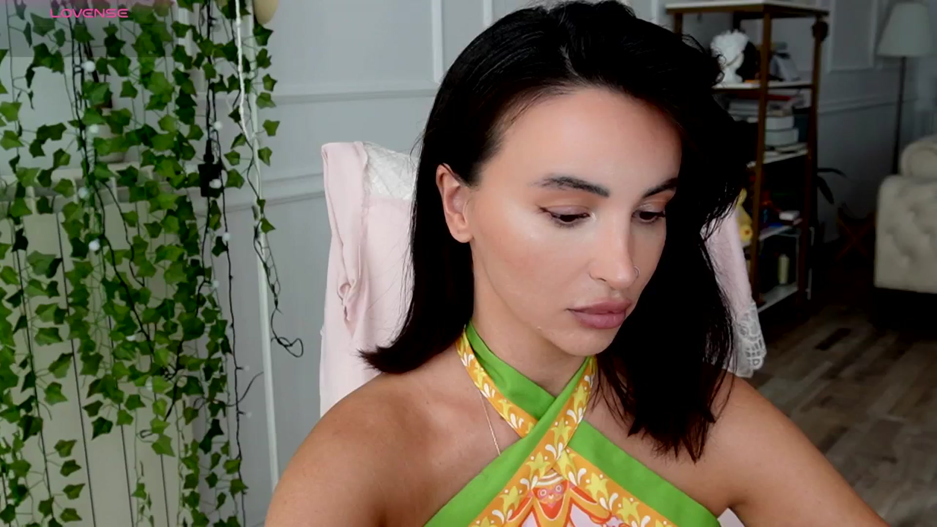 Gallery image thumbnail from AlyssiaKENT1's myfreecams stream on, 08/06/2025, 15:21 image 9 of 20