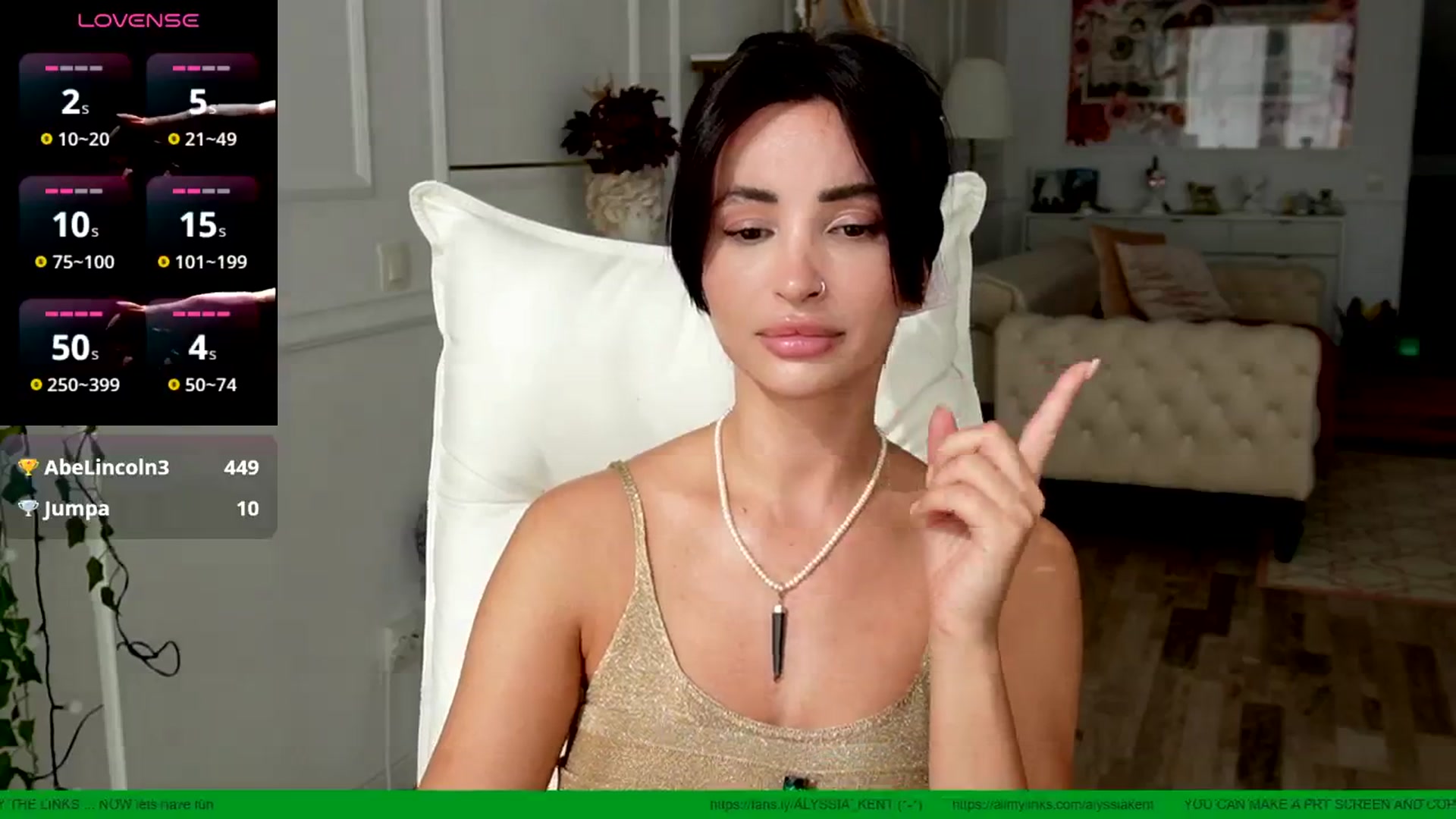 Gallery image thumbnail from AlyssiaKENT1's myfreecams stream on, 08/11/2025, 16:45 image 2 of 20