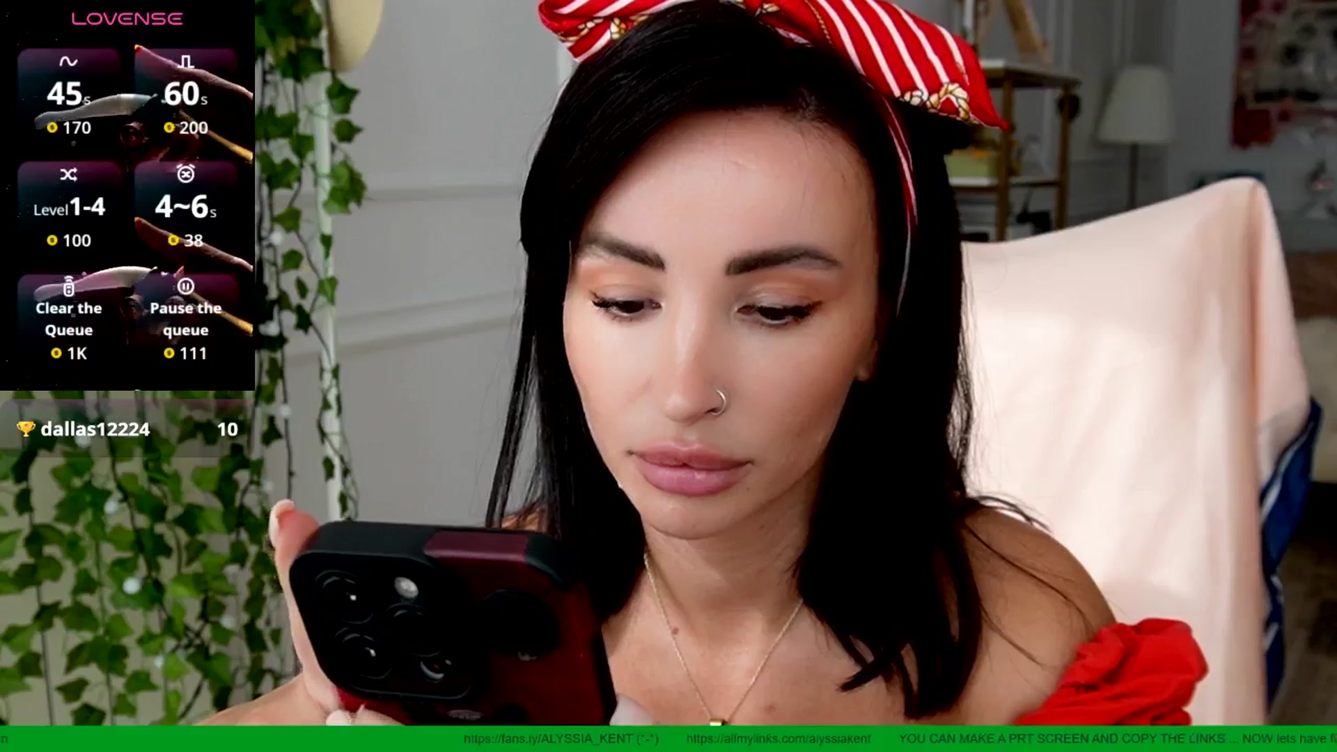 Gallery image thumbnail from AlyssiaKENT1's myfreecams stream on, 08/12/2025, 15:53 image 3 of 20