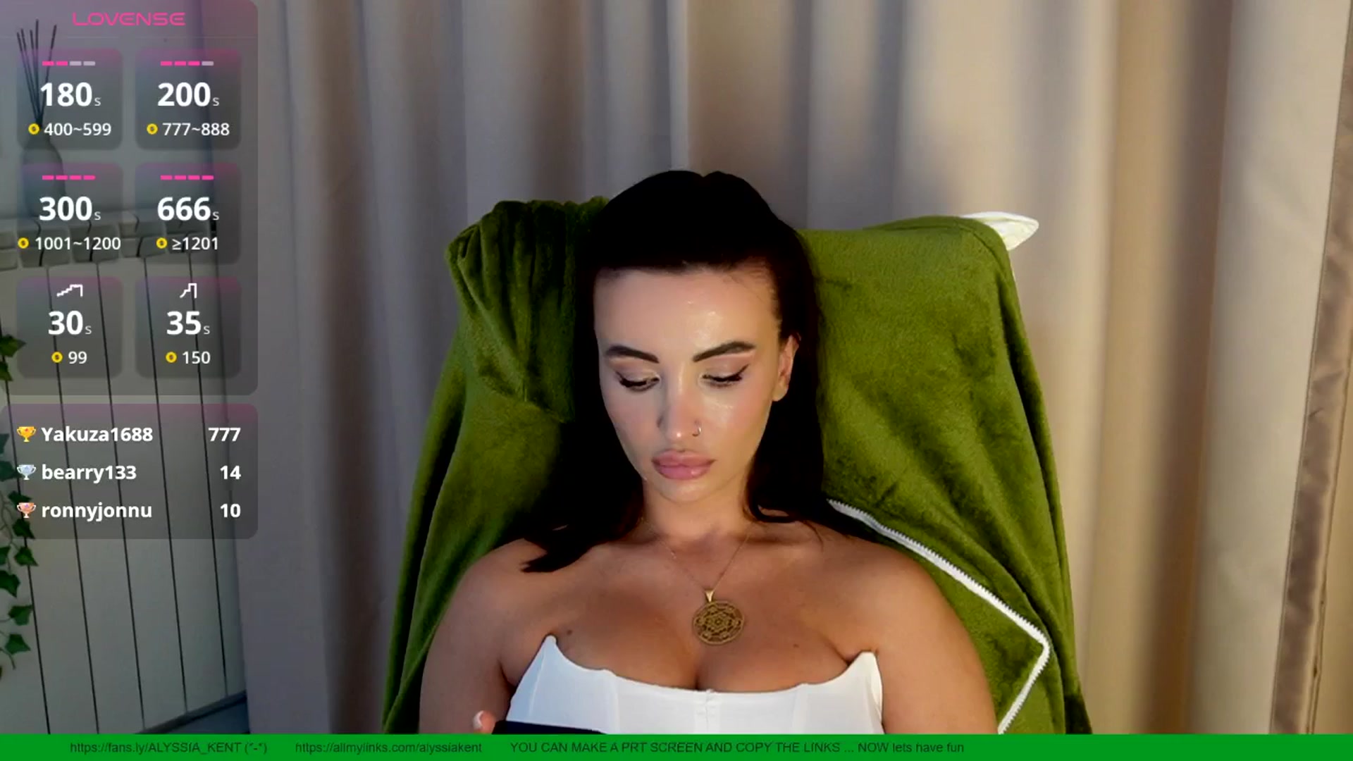 Gallery image thumbnail from AlyssiaKENT1's myfreecams stream on, 08/15/2025, 18:58 image 11 of 20