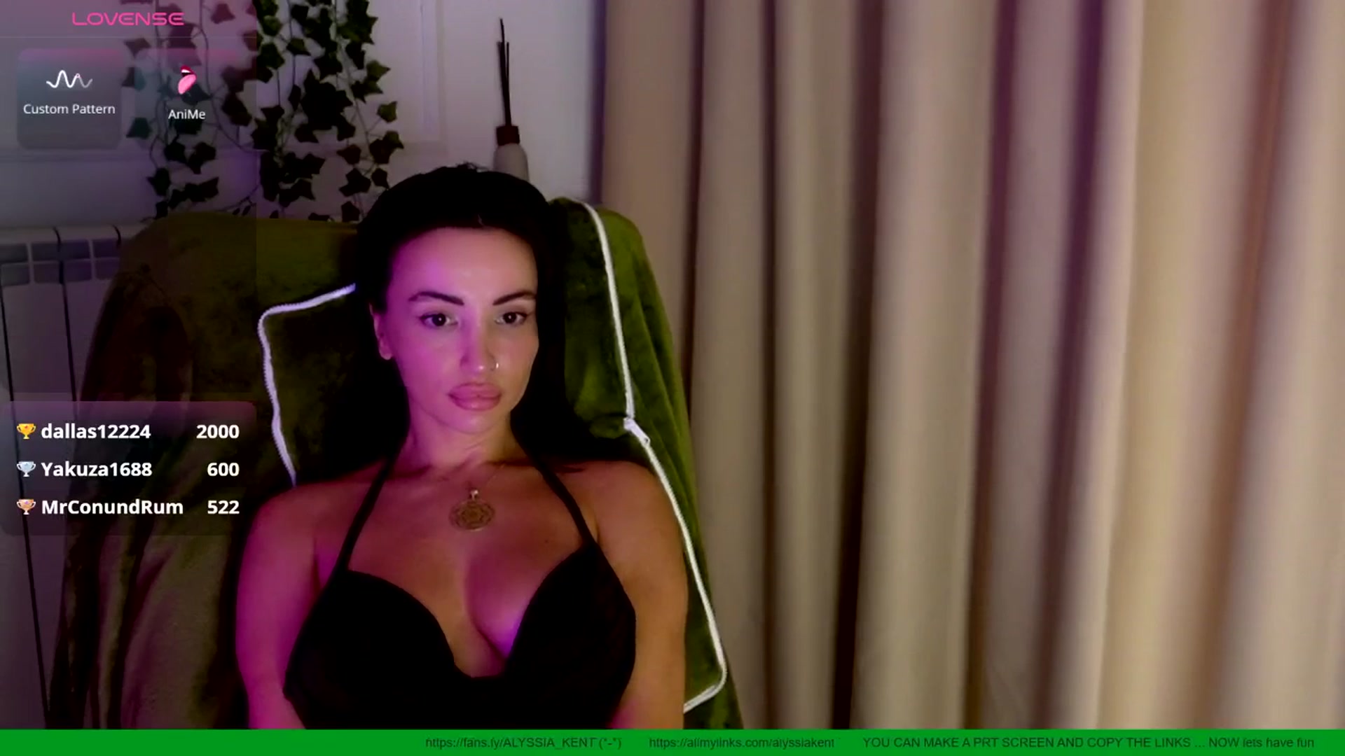 Gallery image thumbnail from AlyssiaKENT1's myfreecams stream on, 08/17/2025, 19:29 image 14 of 20