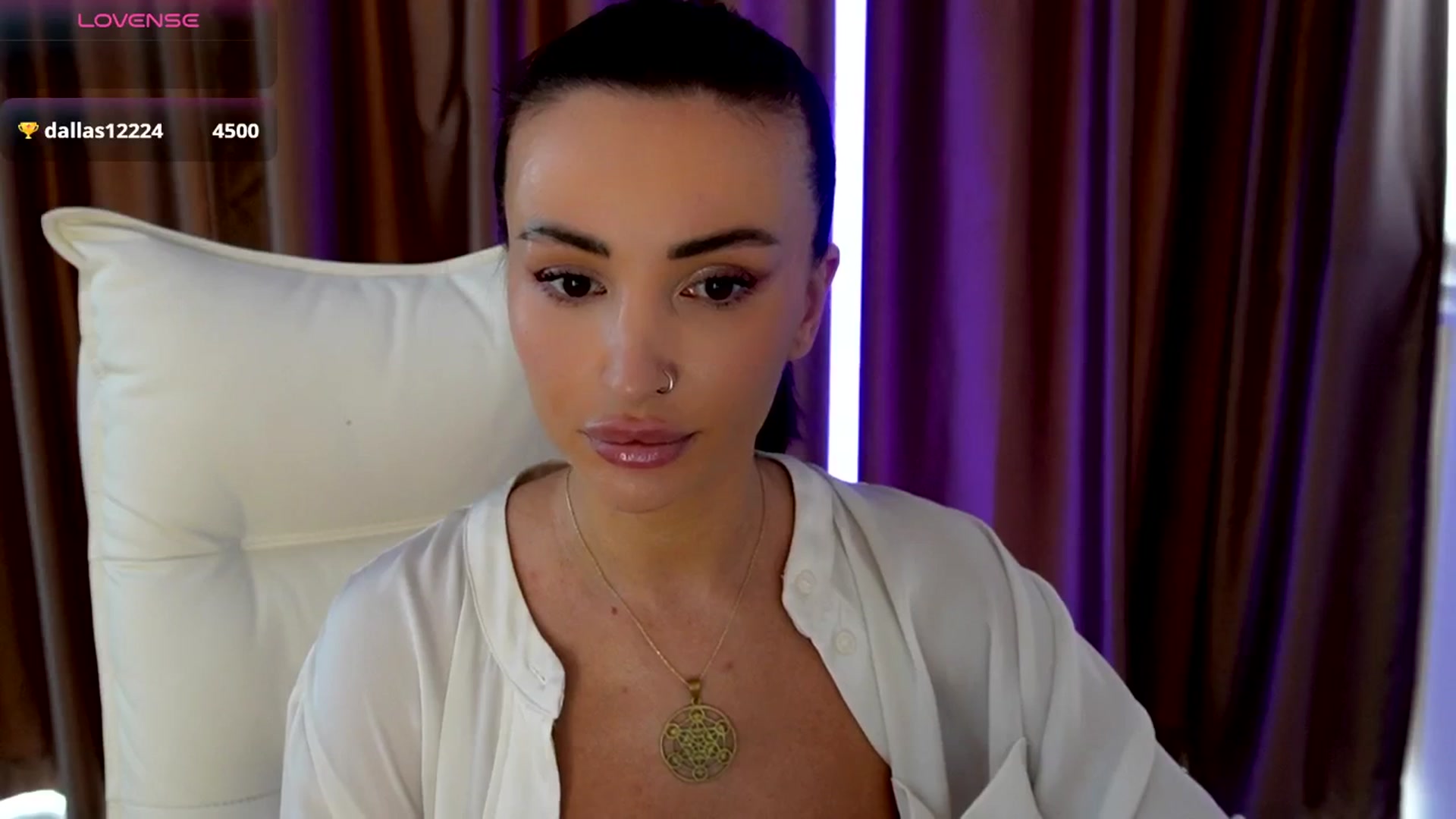 Gallery image thumbnail from AlyssiaKENT1's myfreecams stream on, 08/27/2025, 11:32 image 15 of 20