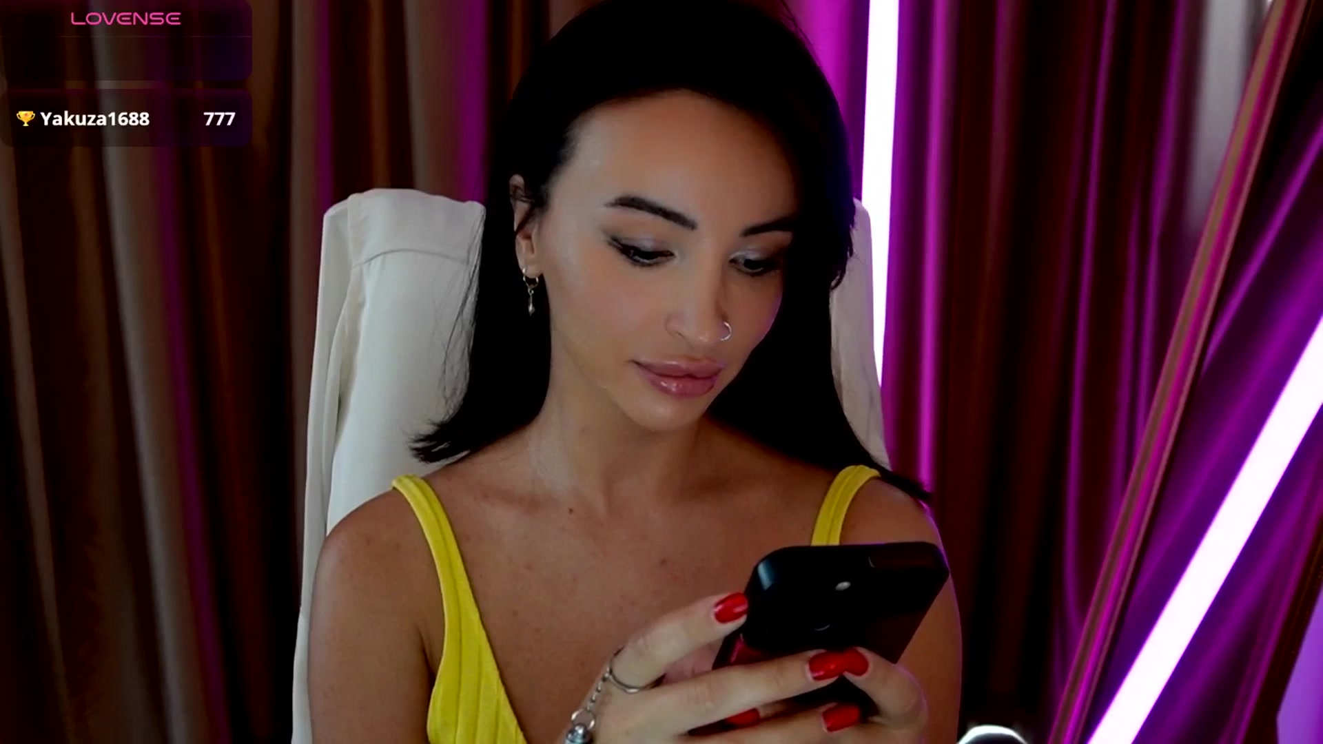 Gallery image thumbnail from AlyssiaKENT1's myfreecams stream on, 08/31/2025, 09:07 image 8 of 20