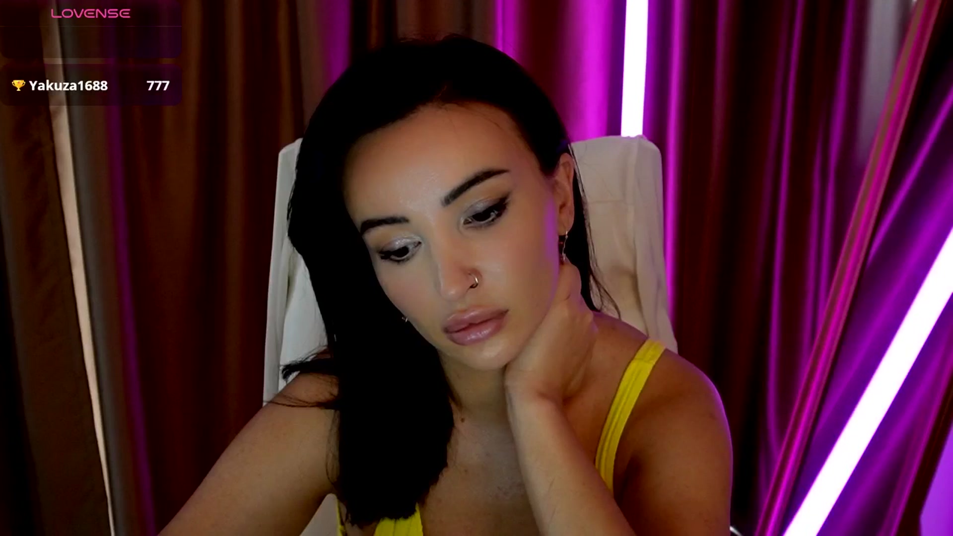 Gallery image thumbnail from AlyssiaKENT1's myfreecams stream on, 08/31/2025, 09:07 image 18 of 20