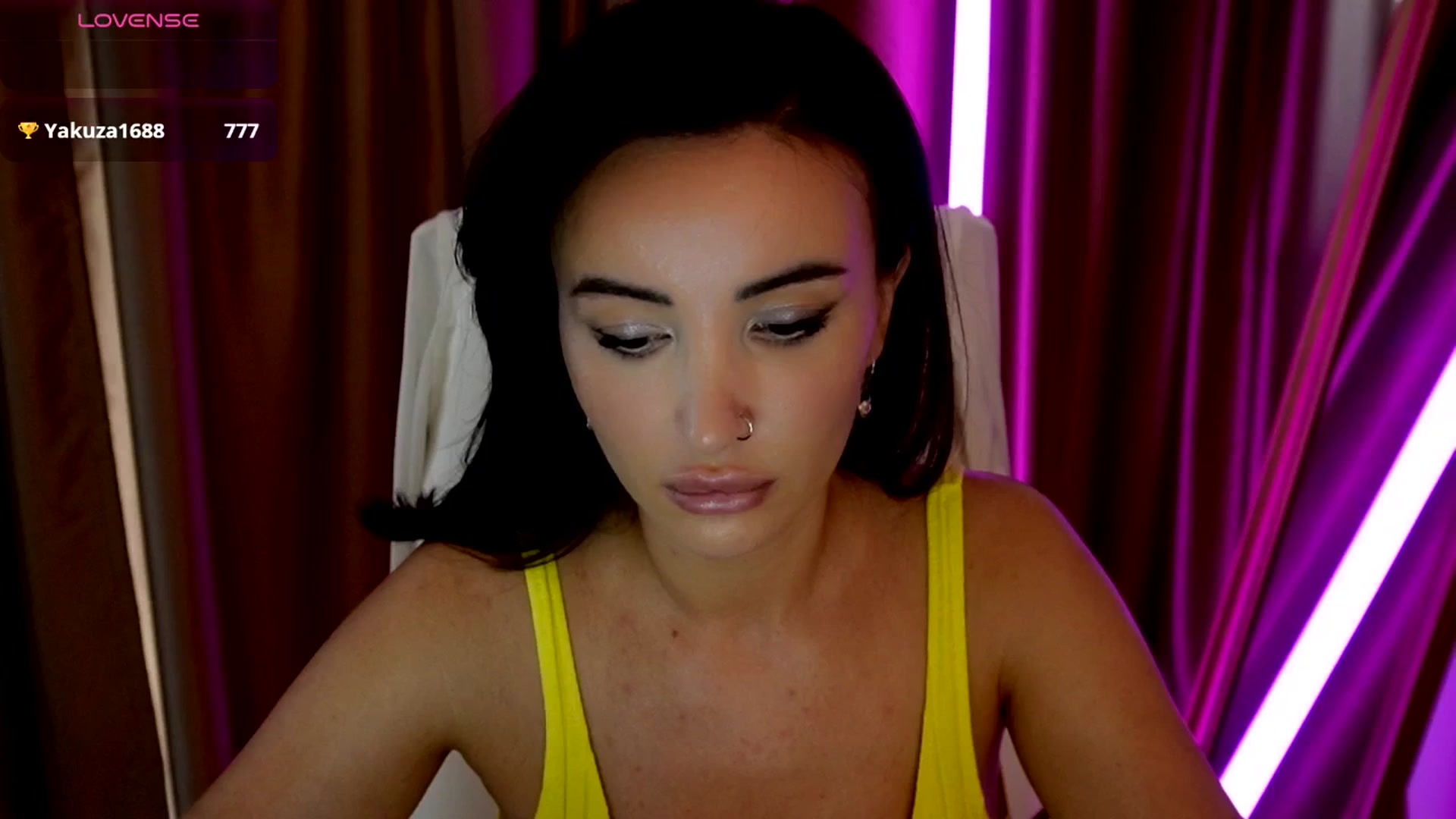 Gallery image thumbnail from AlyssiaKENT1's myfreecams stream on, 08/31/2025, 09:07 image 19 of 20