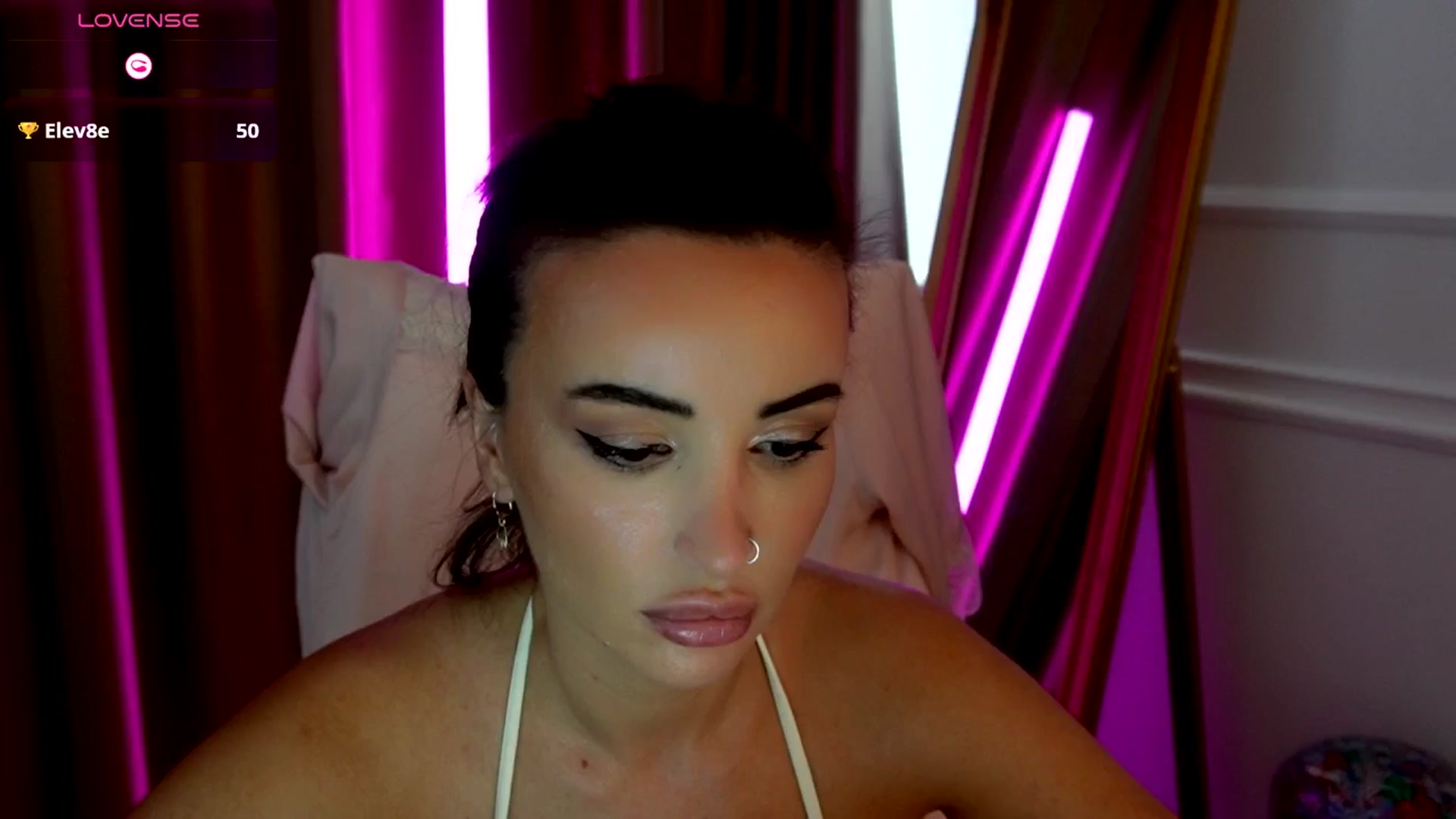 Gallery image thumbnail from AlyssiaKENT1's myfreecams stream on, 09/05/2025, 14:41 image 19 of 20