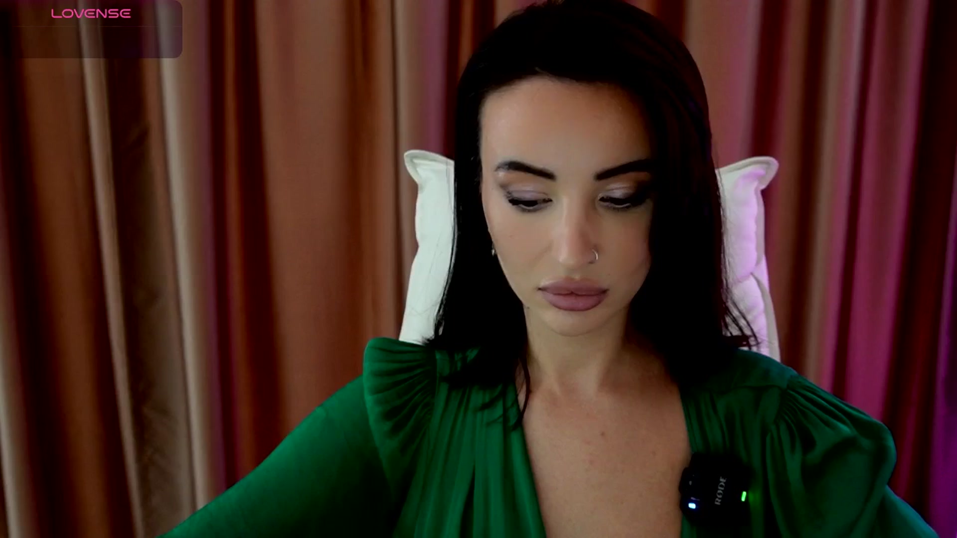 Gallery image thumbnail from AlyssiaKENT1's myfreecams stream on, 09/07/2025, 12:35 image 5 of 20