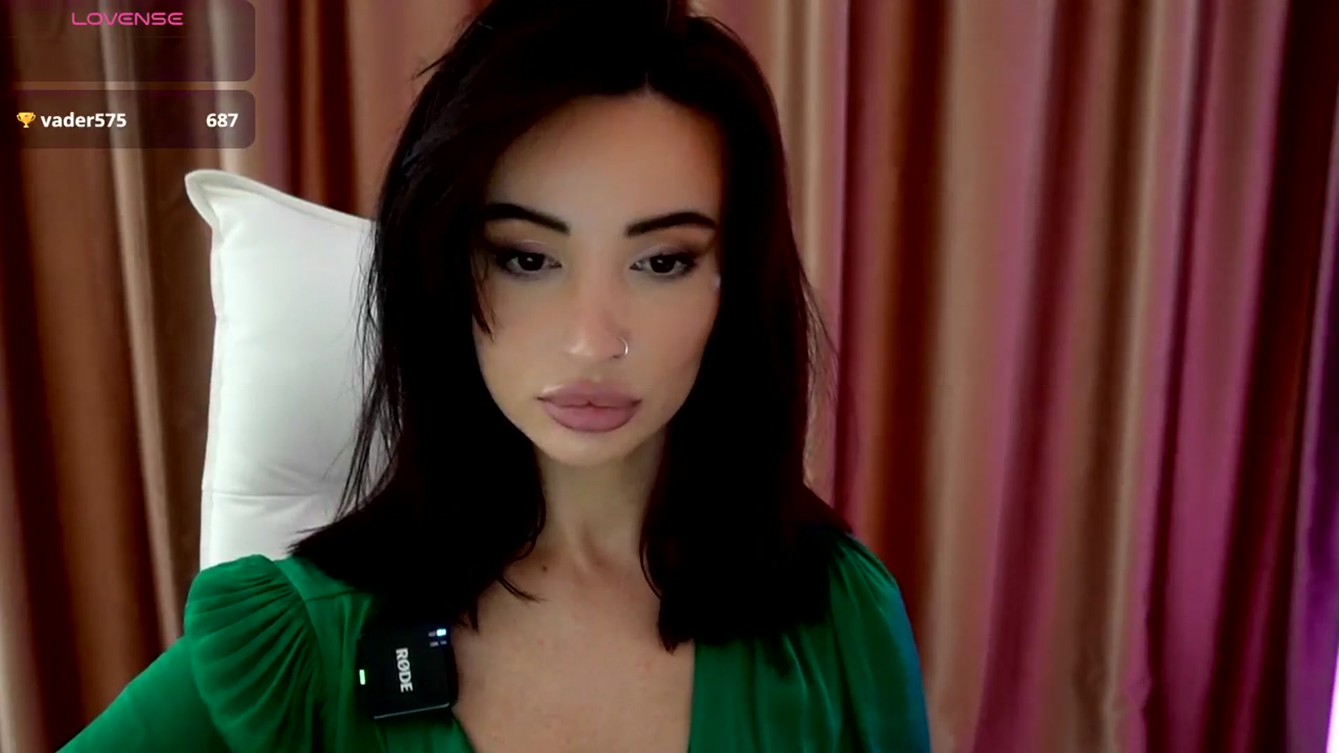Gallery image thumbnail from AlyssiaKENT1's myfreecams stream on, 09/07/2025, 12:35 image 16 of 20