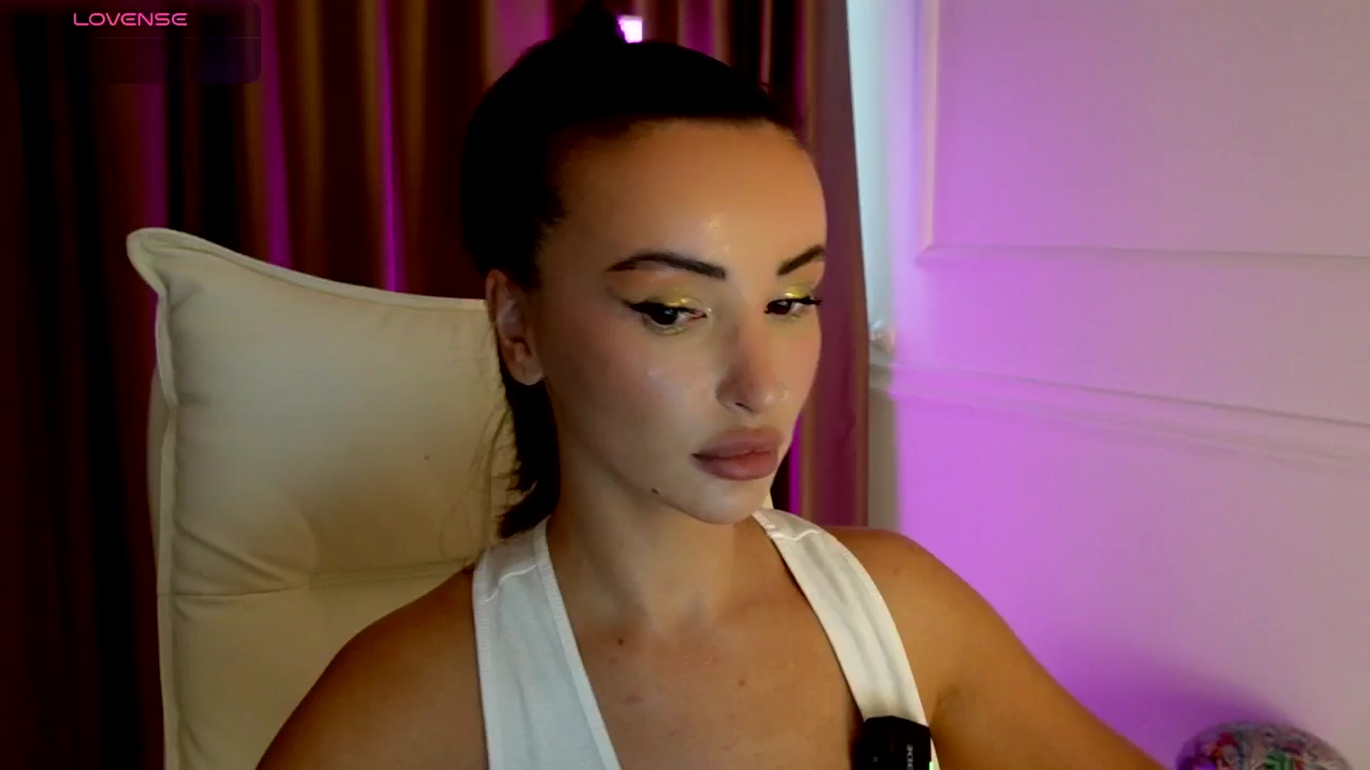 Gallery image thumbnail from AlyssiaKENT1's myfreecams stream on, 09/12/2025, 14:58 image 19 of 20