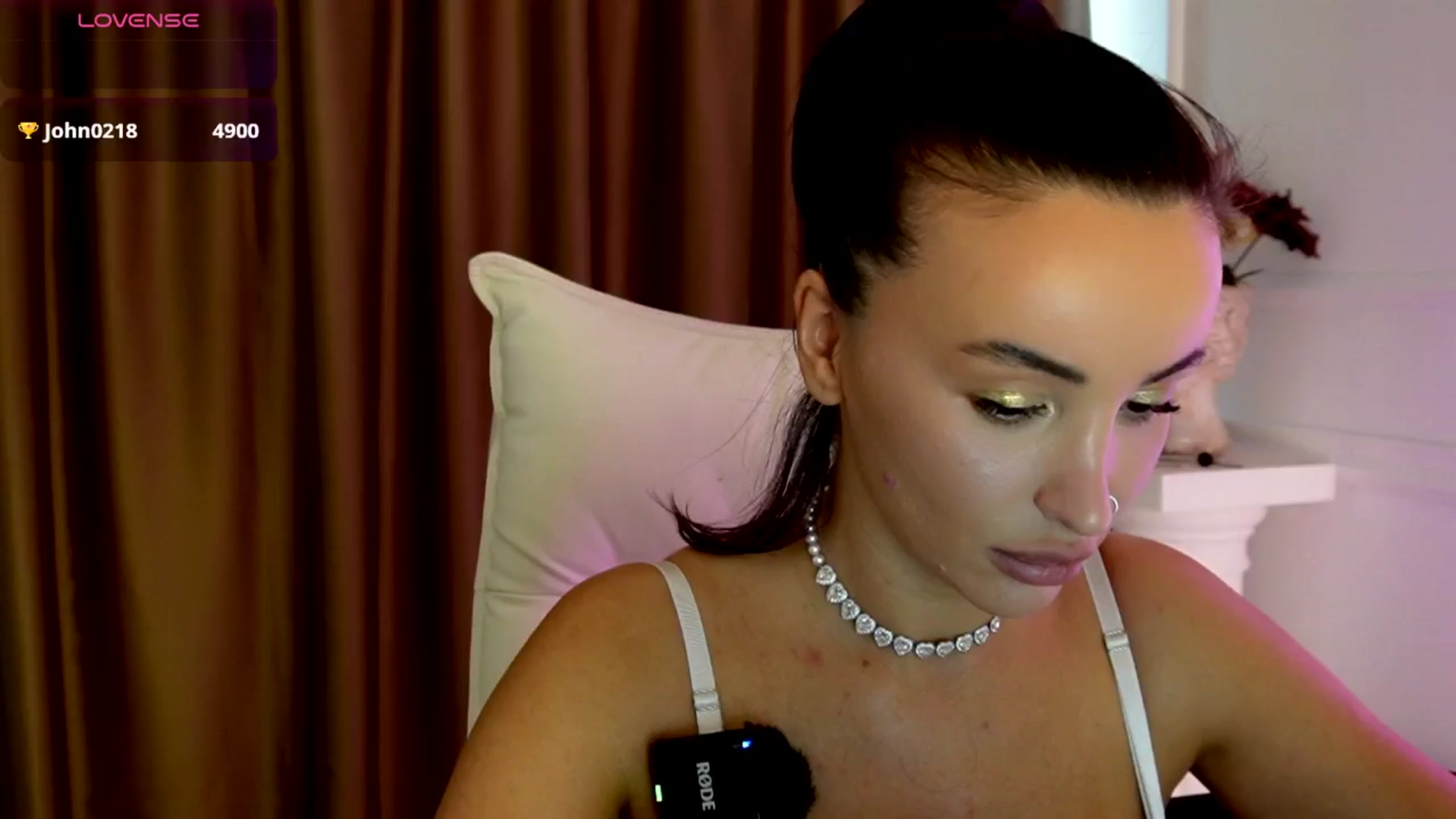 Gallery image thumbnail from AlyssiaKENT1's myfreecams stream on, 09/15/2025, 16:01 image 18 of 20