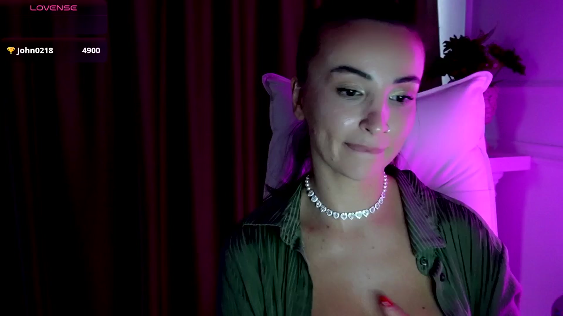 Gallery image thumbnail from AlyssiaKENT1's myfreecams stream on, 09/15/2025, 16:24 image 19 of 20