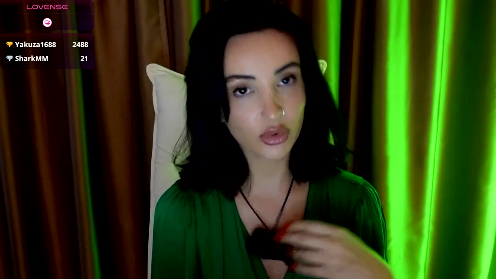 Gallery image thumbnail from AlyssiaKENT1's myfreecams stream on, 09/19/2025, 16:11 image 17 of 20