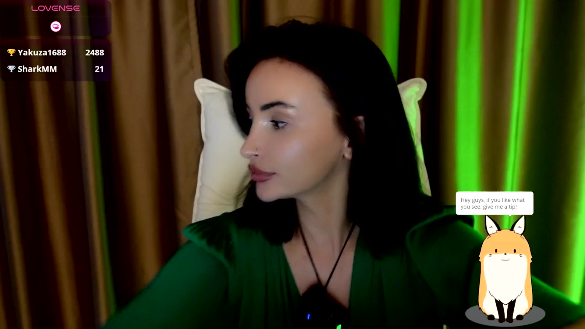 Gallery image thumbnail from AlyssiaKENT1's myfreecams stream on, 09/19/2025, 16:11 image 15 of 20
