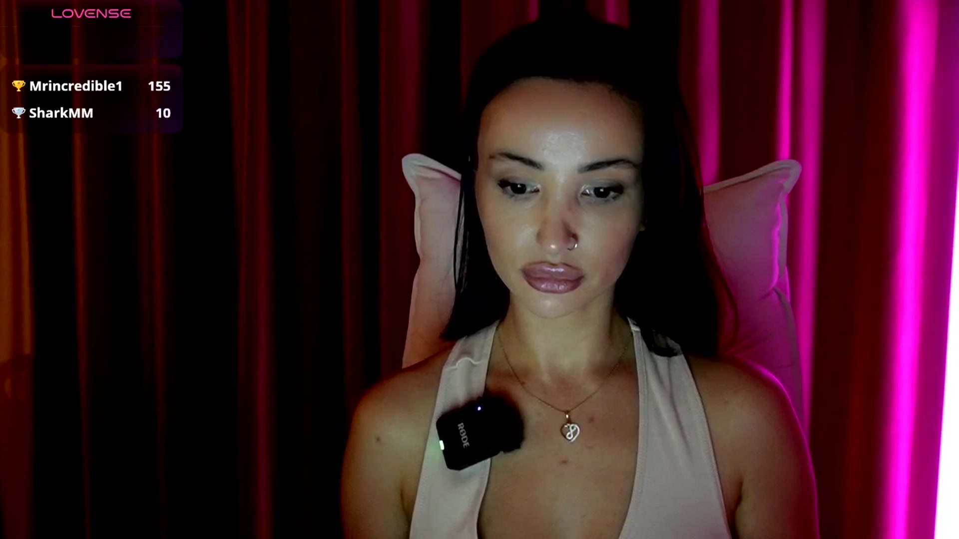 Gallery image thumbnail from AlyssiaKENT1's myfreecams stream on, 09/29/2025, 17:22 image 15 of 20