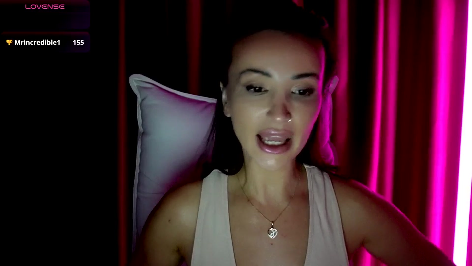 Gallery image thumbnail from AlyssiaKENT1's myfreecams stream on, 09/29/2025, 17:22 image 11 of 20