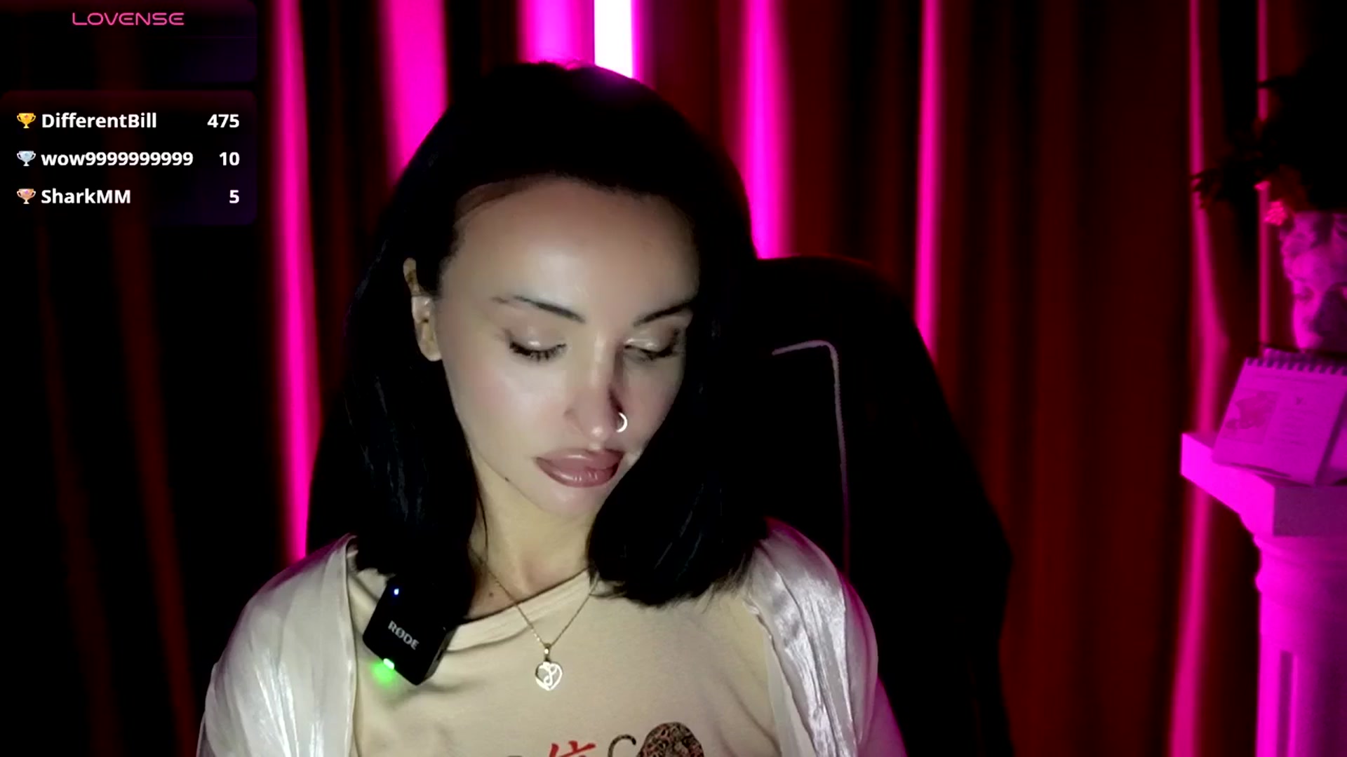Gallery image thumbnail from AlyssiaKENT1's myfreecams stream on, 10/05/2025, 18:38 image 13 of 20