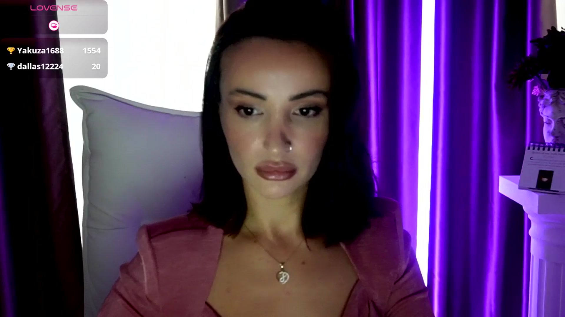 Gallery image thumbnail from AlyssiaKENT1's myfreecams stream on, 10/08/2025, 15:18 image 8 of 20