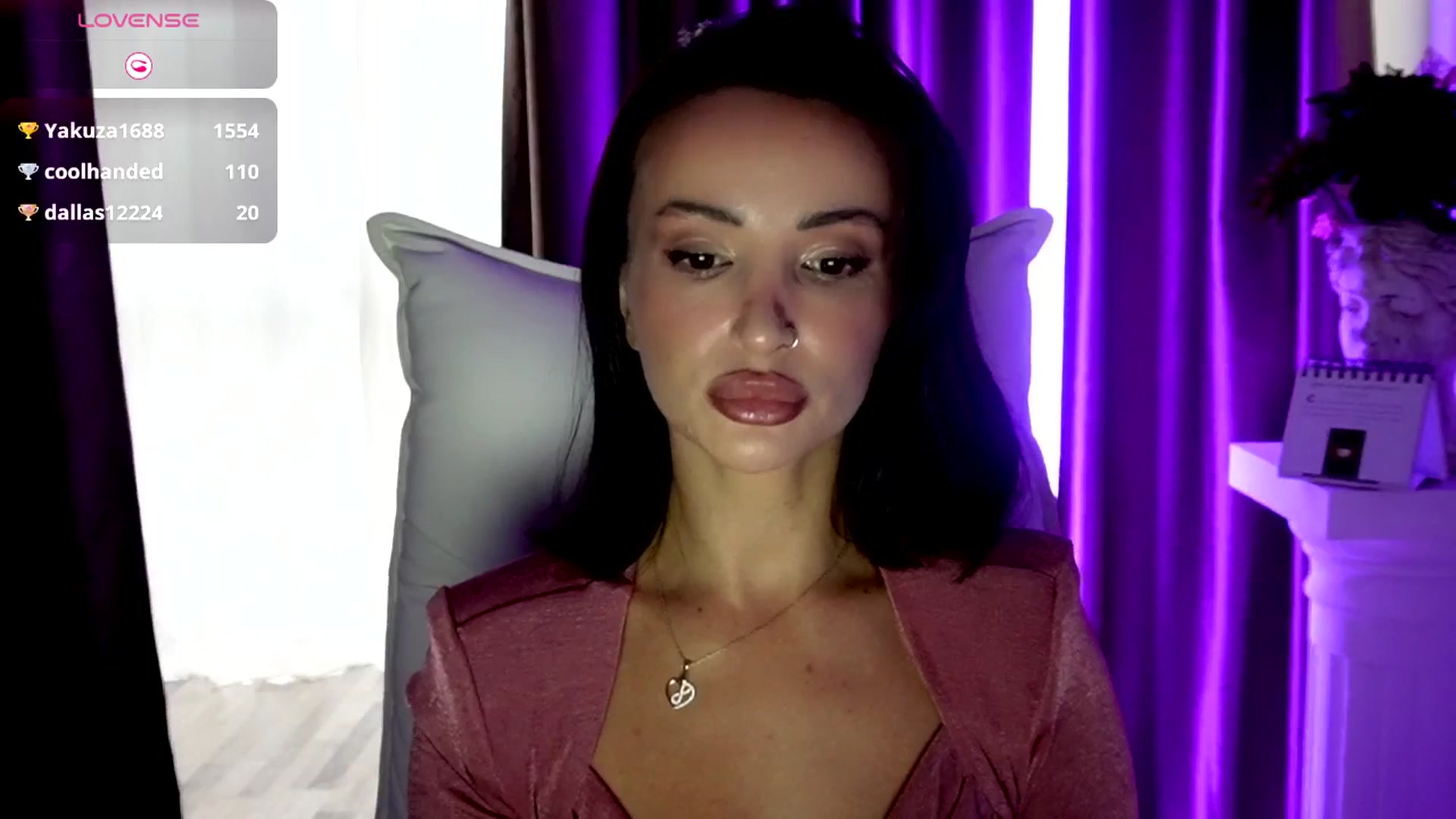 Gallery image thumbnail from AlyssiaKENT1's myfreecams stream on, 10/08/2025, 15:18 image 13 of 20