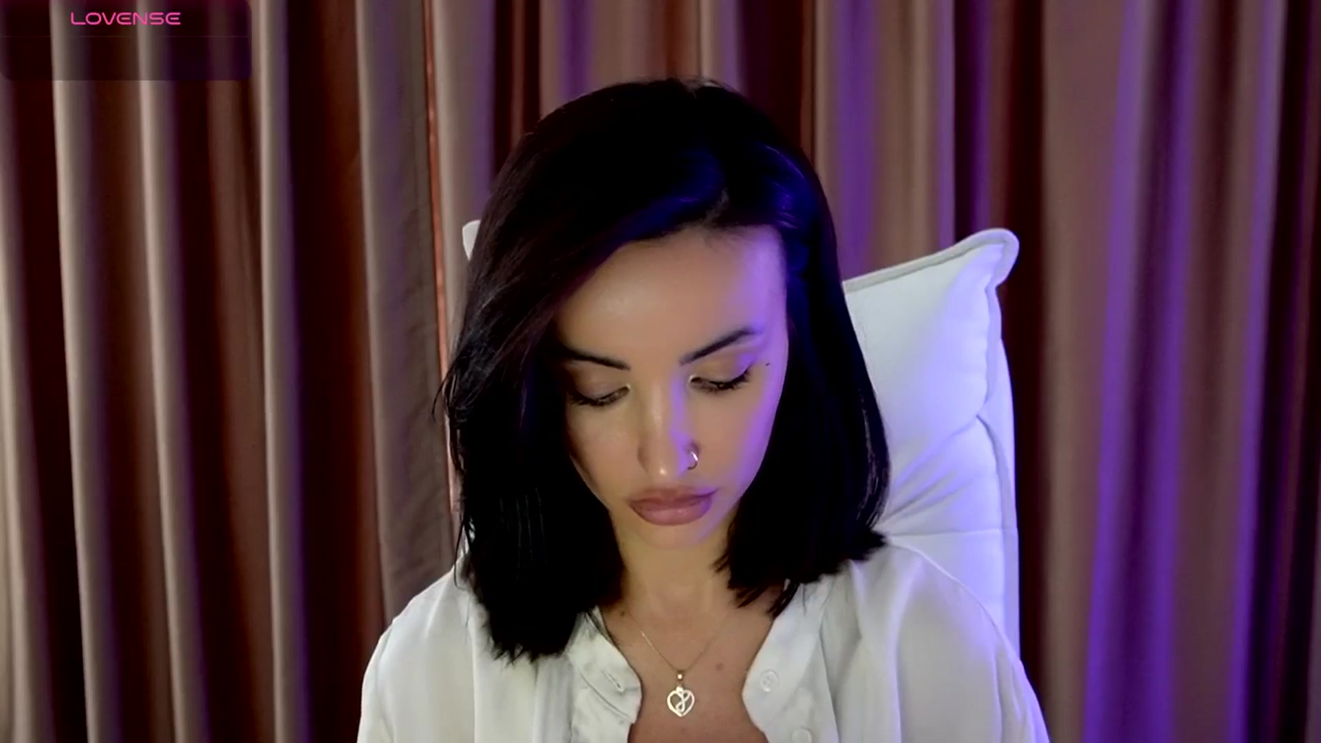 Gallery image thumbnail from AlyssiaKENT1's myfreecams stream on, 10/12/2025, 09:59 image 14 of 20