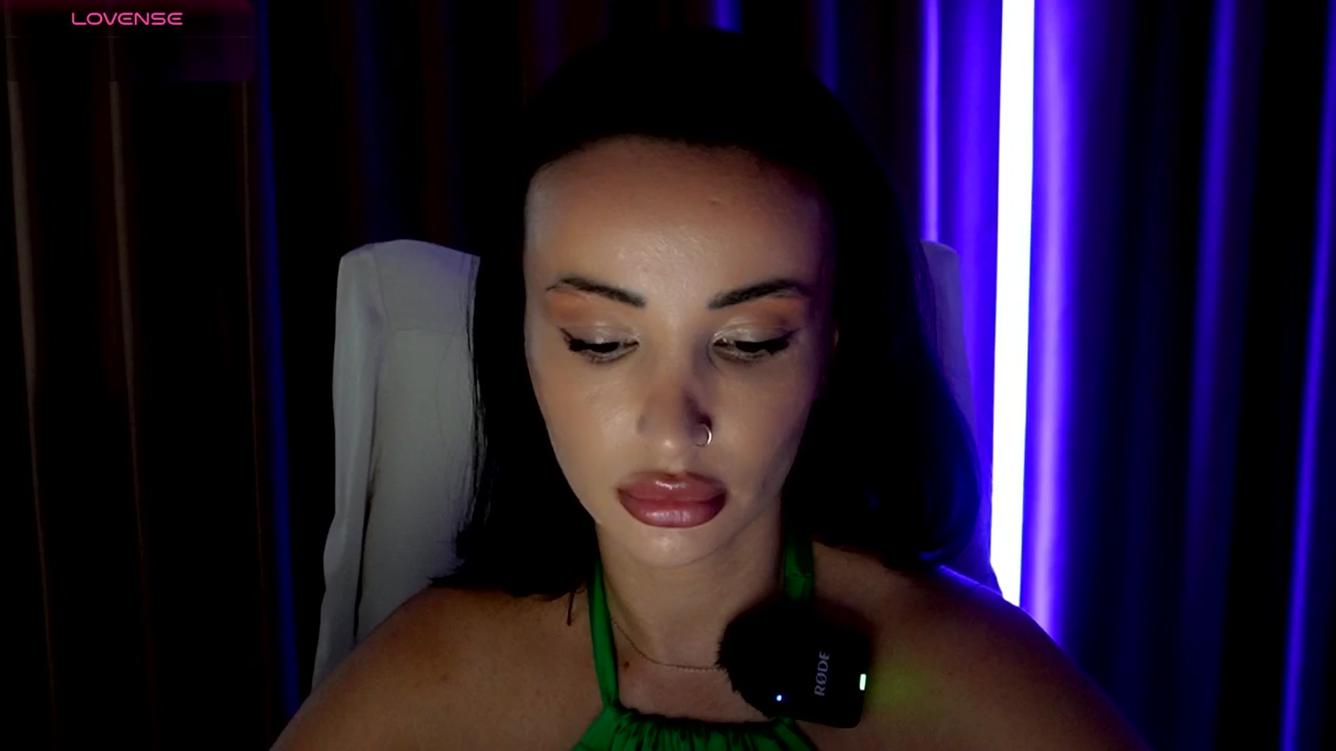 Gallery image thumbnail from AlyssiaKENT1's myfreecams stream on, 10/13/2025, 17:42 image 3 of 20