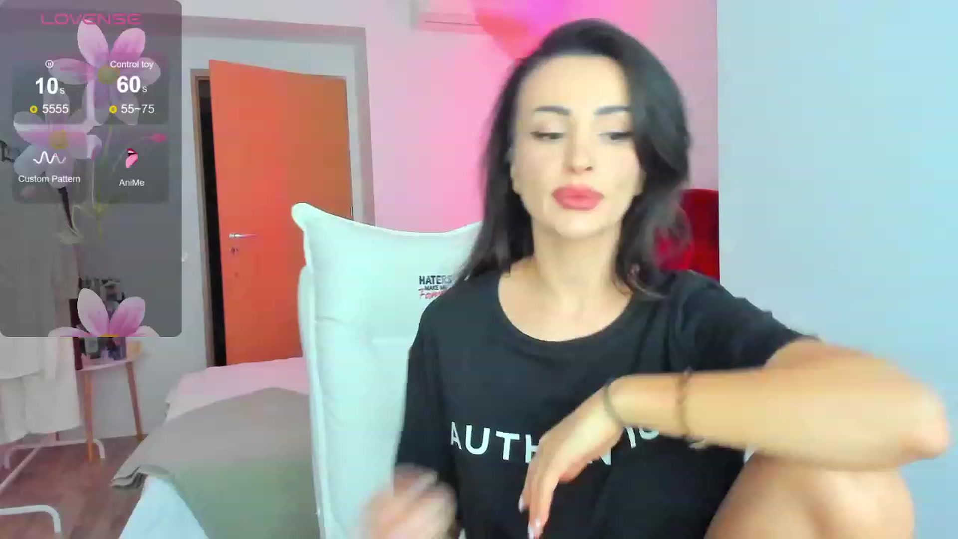 Gallery image thumbnail from AlyssiaKENTX's myfreecams stream on, 12/05/2023, 13:42 image 4 of 20