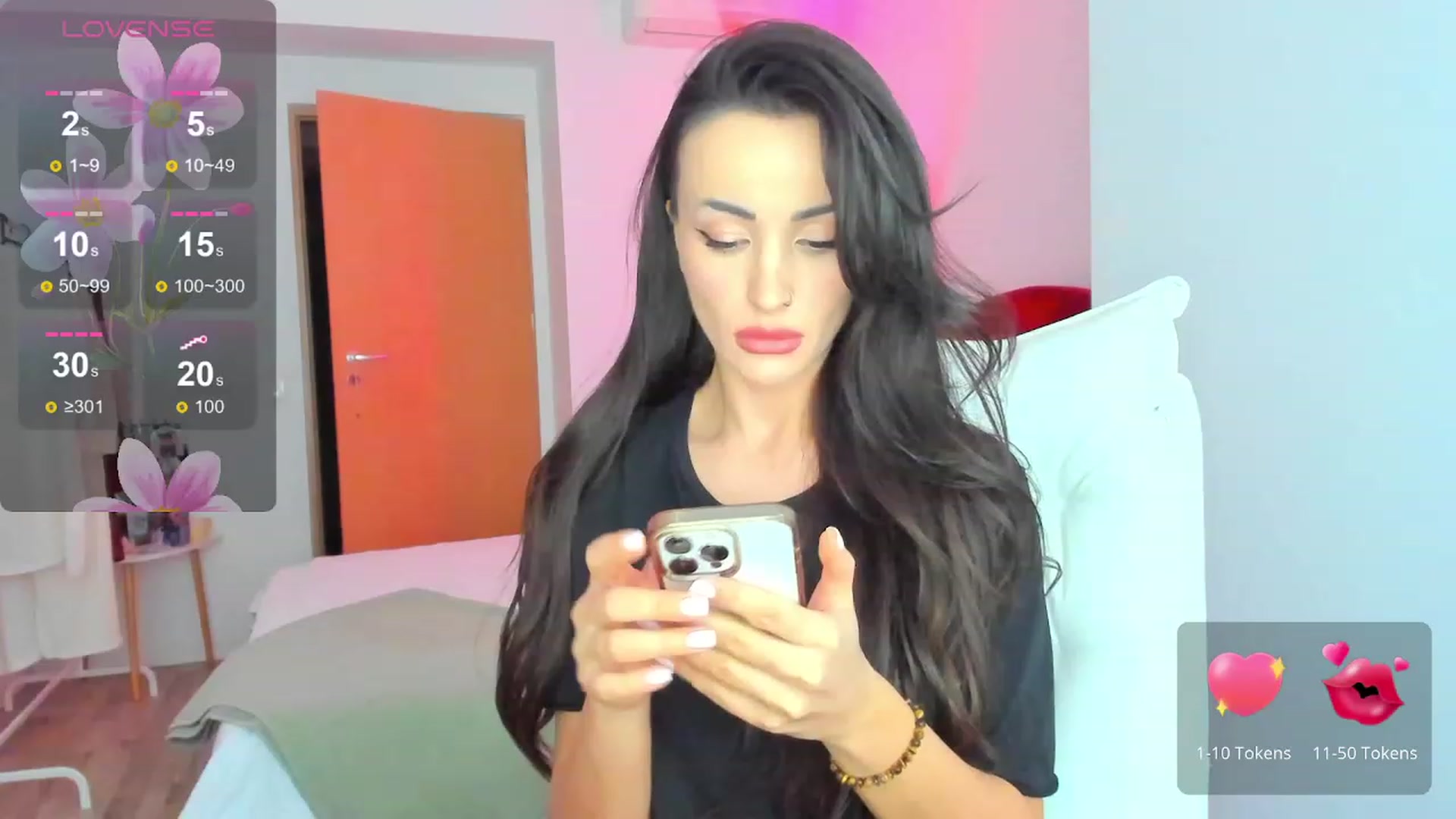 Gallery image thumbnail from AlyssiaKENTX's myfreecams stream on, 12/05/2023, 13:42 image 5 of 20