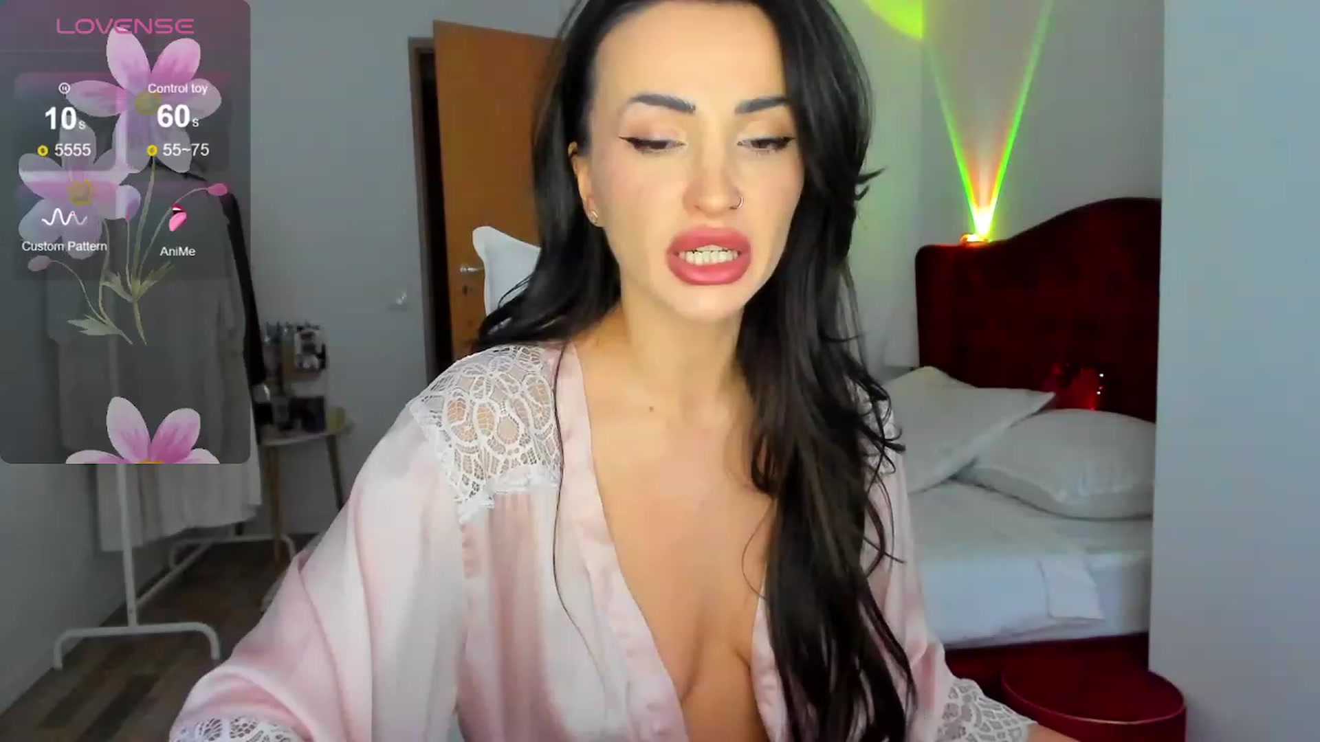 Gallery image thumbnail from AlyssiaKENTX's myfreecams stream on, 12/05/2023, 14:30 image 14 of 20