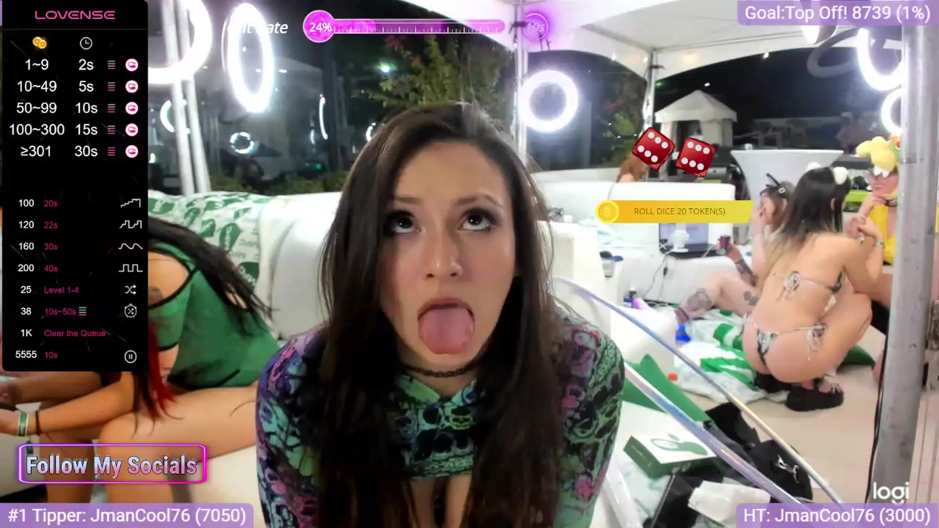 Gallery image thumbnail from Alyx_Singer's myfreecams stream on, 10/10/2023, 05:09 image 3 of 20