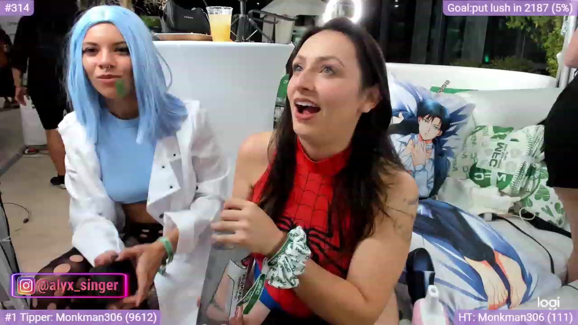 Gallery image thumbnail from Alyx_Singer's myfreecams stream on, 10/12/2023, 03:18 image 12 of 20