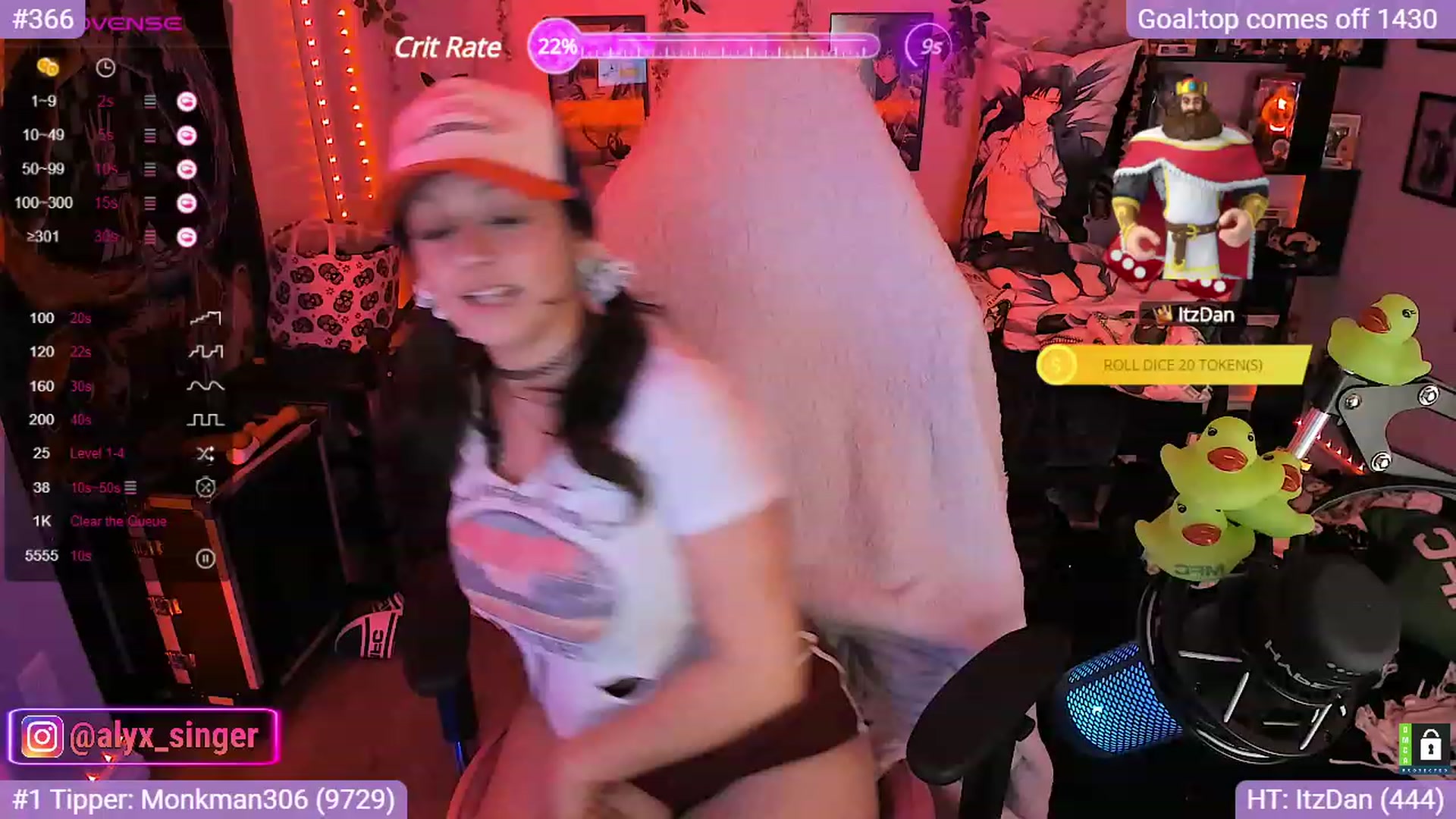 Gallery image thumbnail from Alyx_Singer's myfreecams stream on, 10/13/2023, 17:30 image 9 of 20
