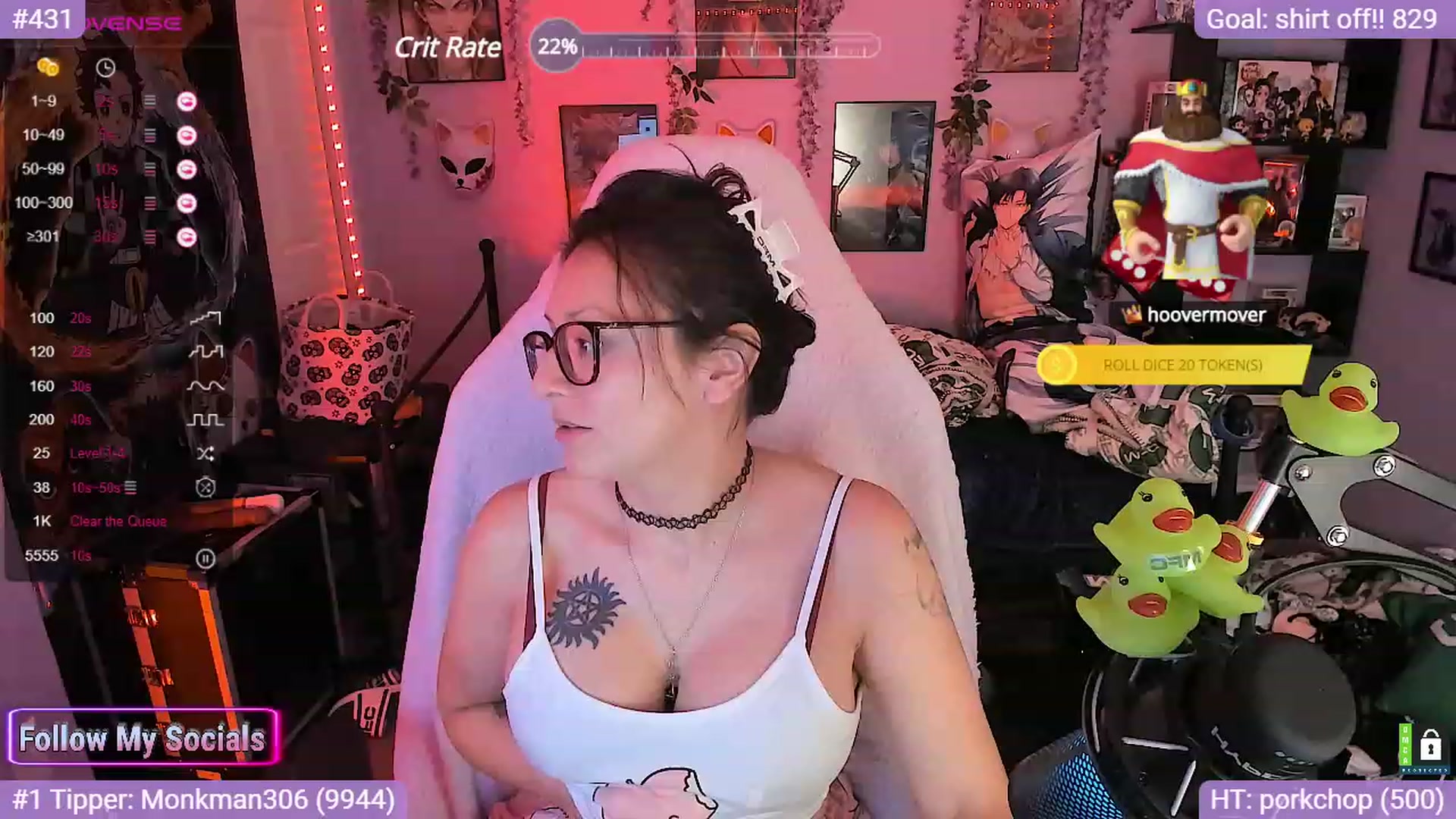 Gallery image thumbnail from Alyx_Singer's myfreecams stream on, 10/16/2023, 22:43 image 18 of 20