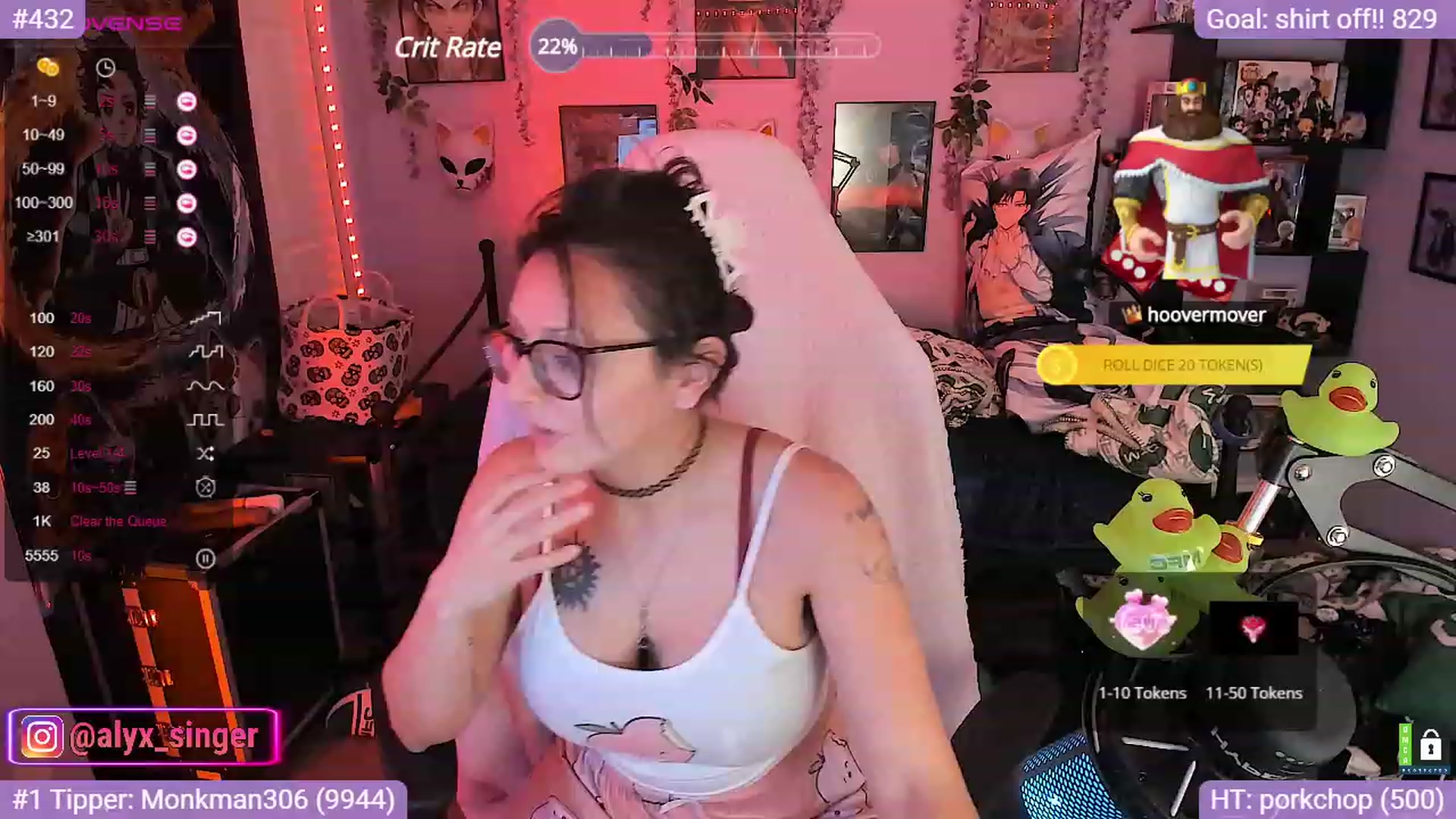 Gallery image thumbnail from Alyx_Singer's myfreecams stream on, 10/16/2023, 22:43 image 19 of 20