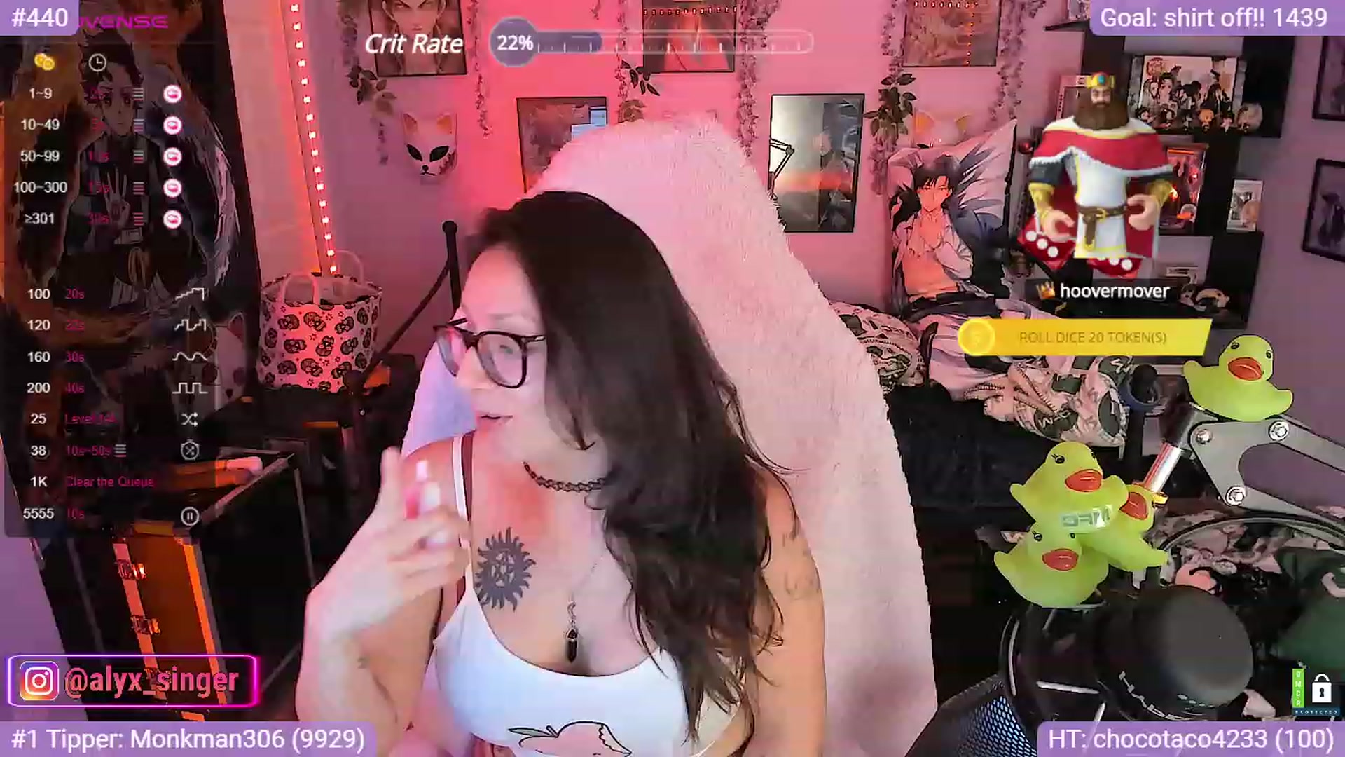 Gallery image thumbnail from Alyx_Singer's myfreecams stream on, 10/16/2023, 22:43 image 13 of 20