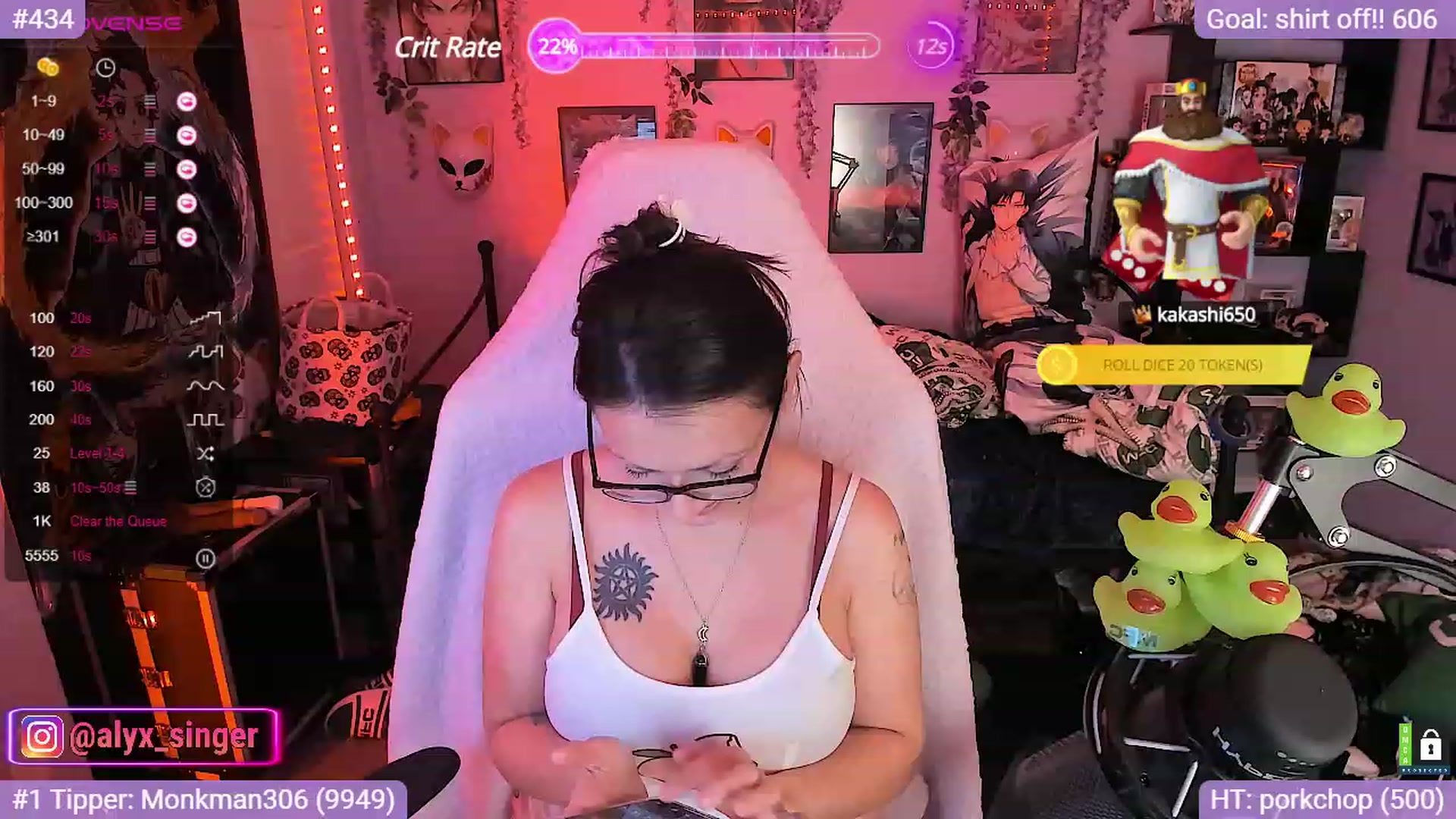 Gallery image thumbnail from Alyx_Singer's myfreecams stream on, 10/17/2023, 06:16 image 13 of 20