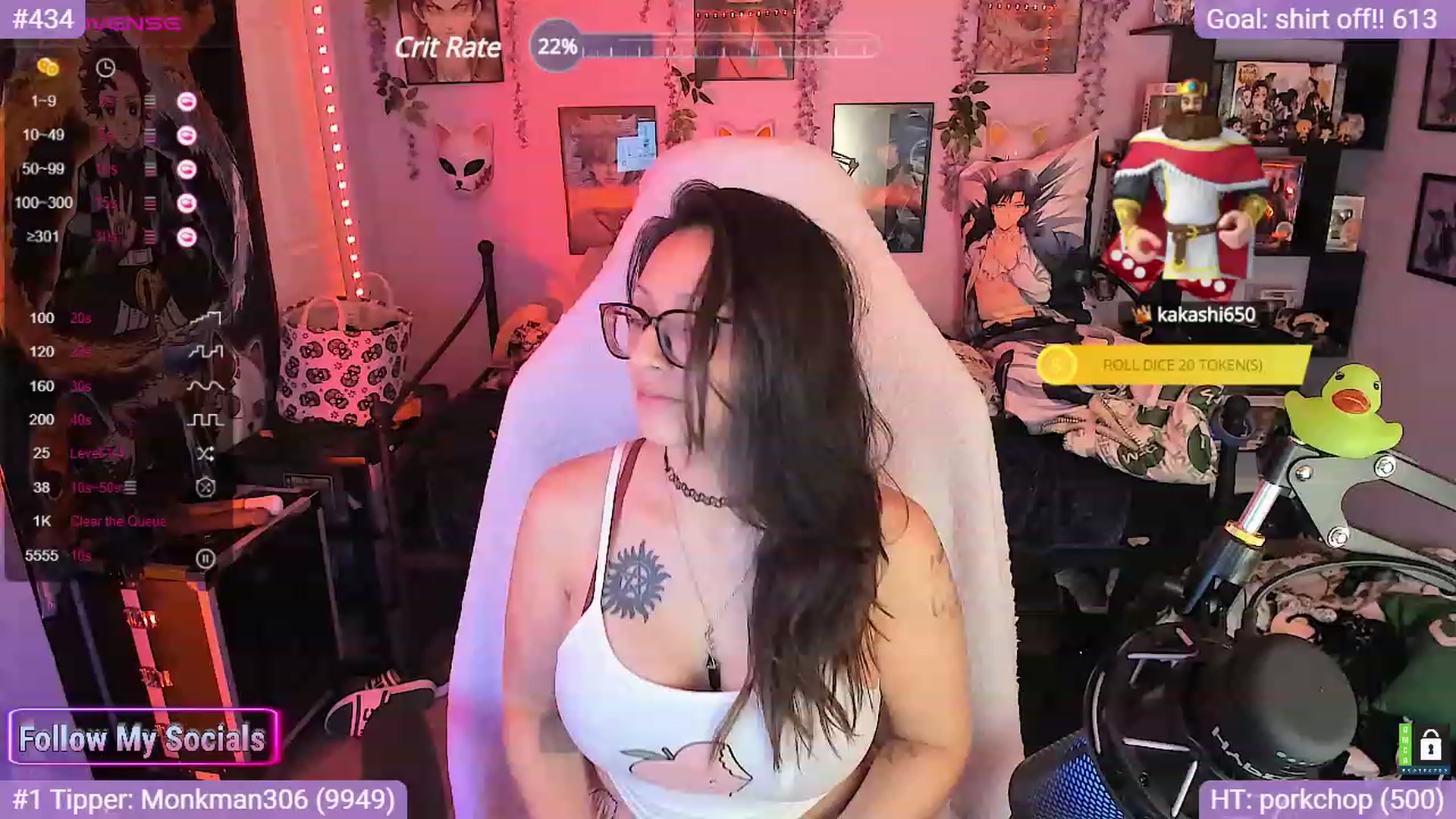 Gallery image thumbnail from Alyx_Singer's myfreecams stream on, 10/17/2023, 06:16 image 4 of 20