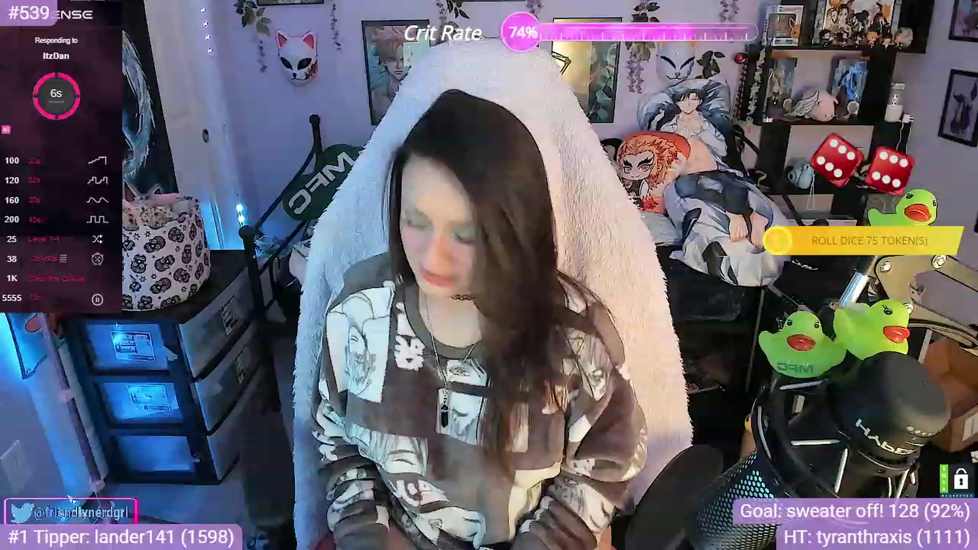 Gallery image thumbnail from Alyx_Singer's myfreecams stream on, 11/13/2023, 19:02 image 11 of 20