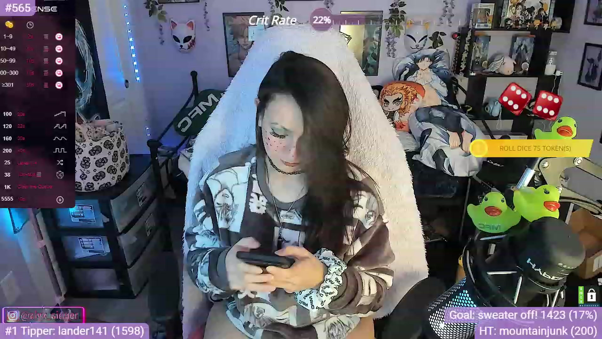 Gallery image thumbnail from Alyx_Singer's myfreecams stream on, 11/13/2023, 19:02 image 6 of 20