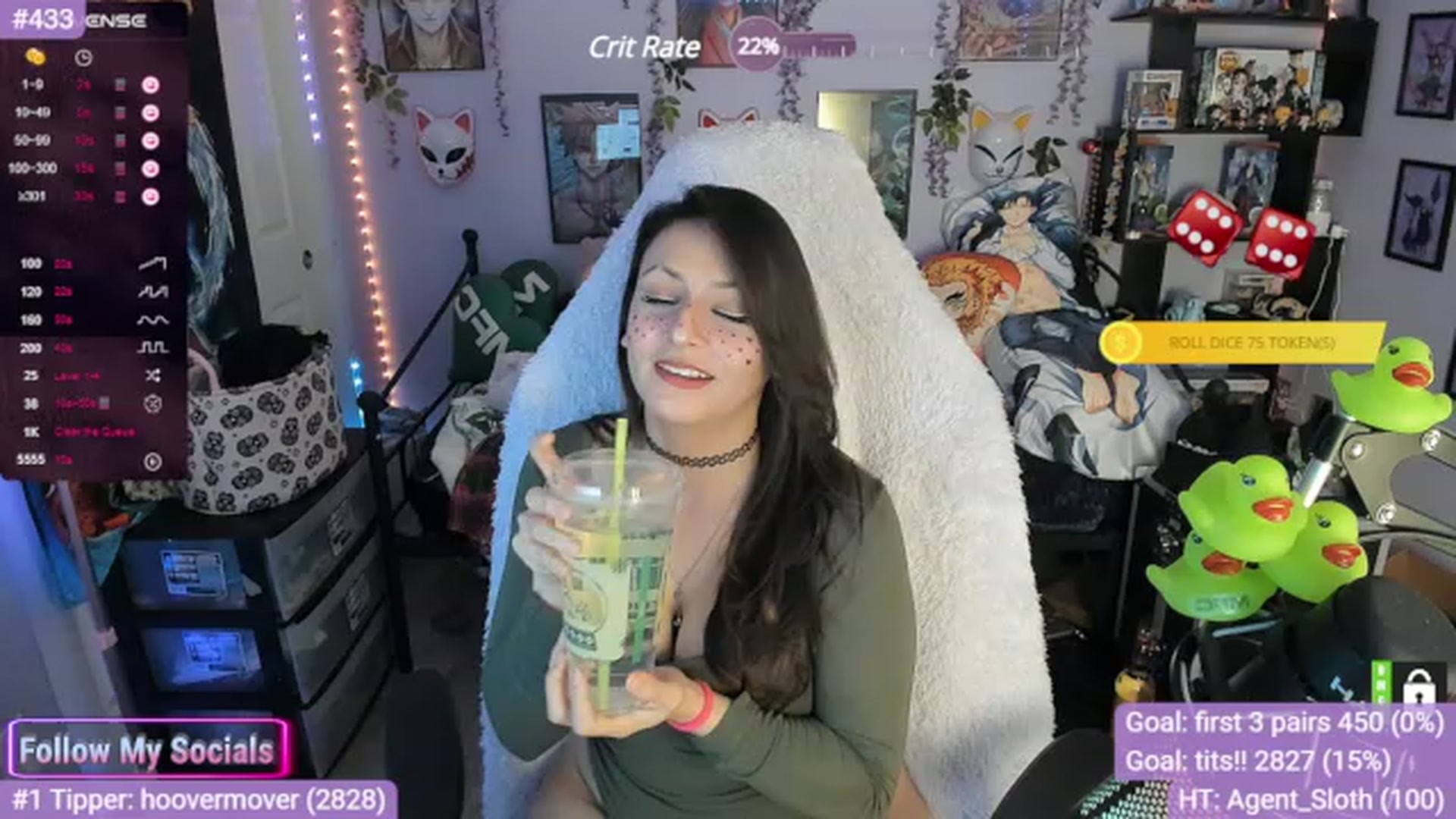 Gallery image thumbnail from Alyx_Singer's myfreecams stream on, 11/15/2023, 21:44 image 7 of 20
