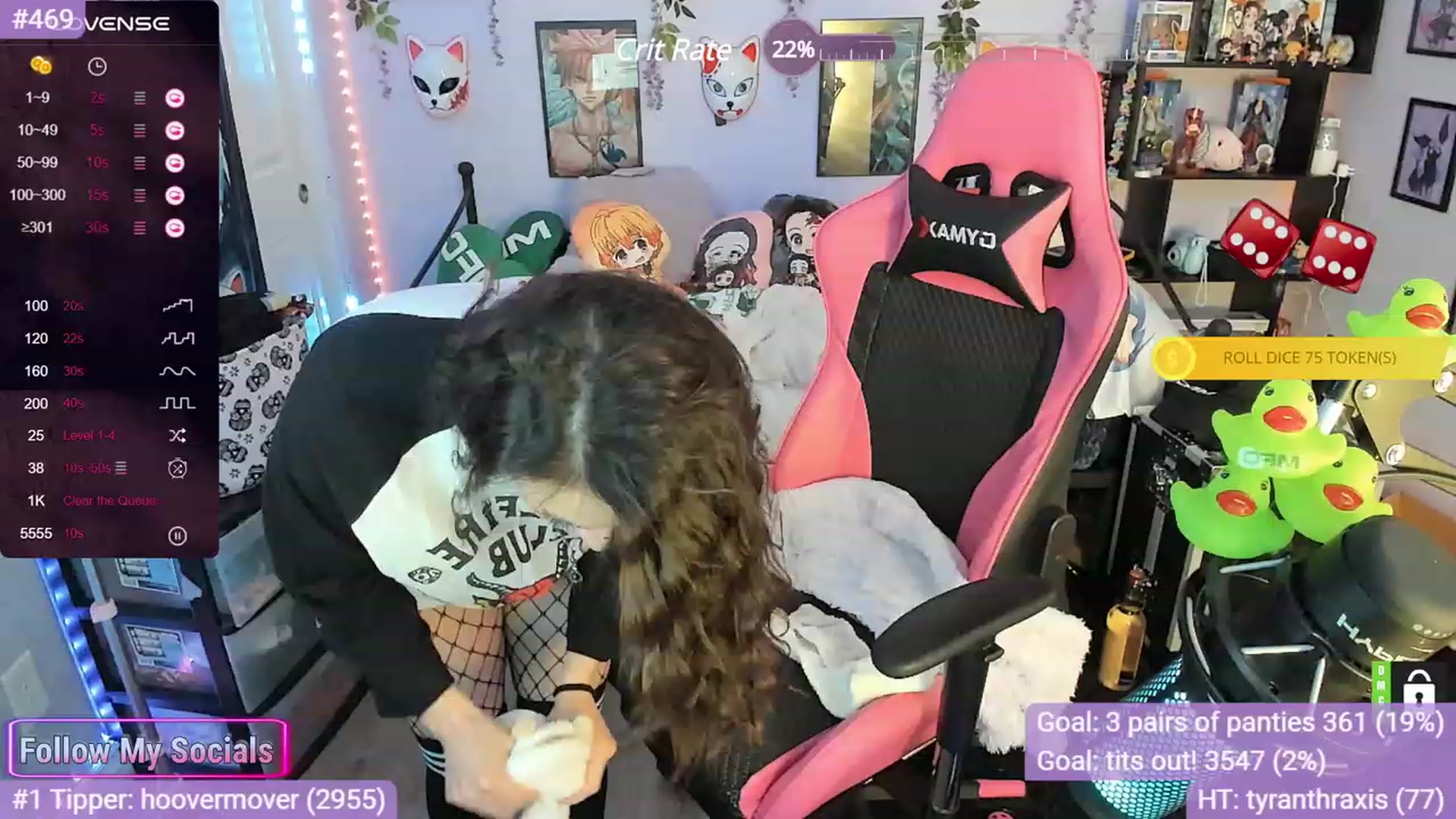 Gallery image thumbnail from Alyx_Singer's myfreecams stream on, 11/17/2023, 22:20 image 7 of 20