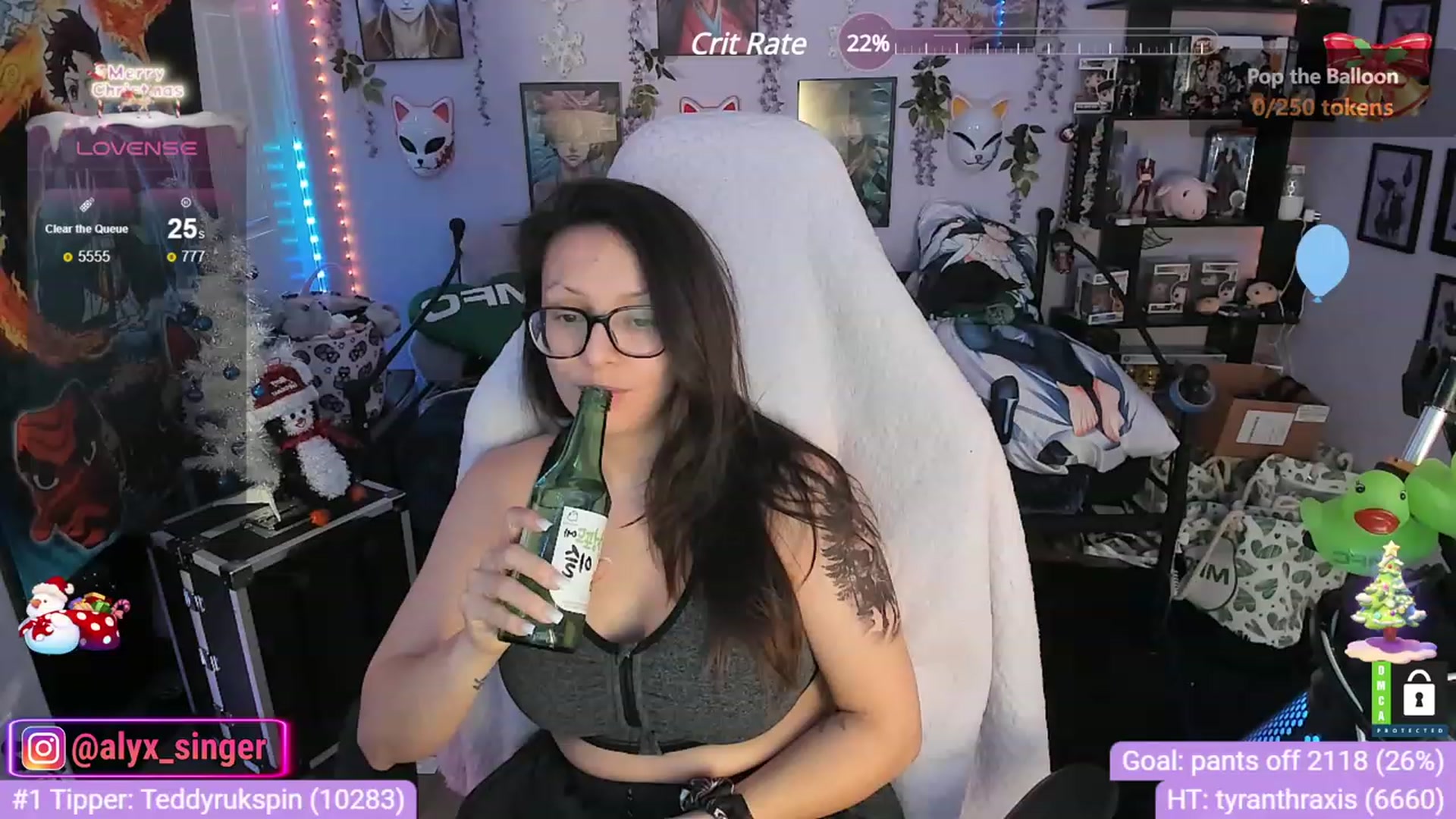 Gallery image thumbnail from Alyx_Singer's myfreecams stream on, 12/19/2023, 23:48 image 9 of 20