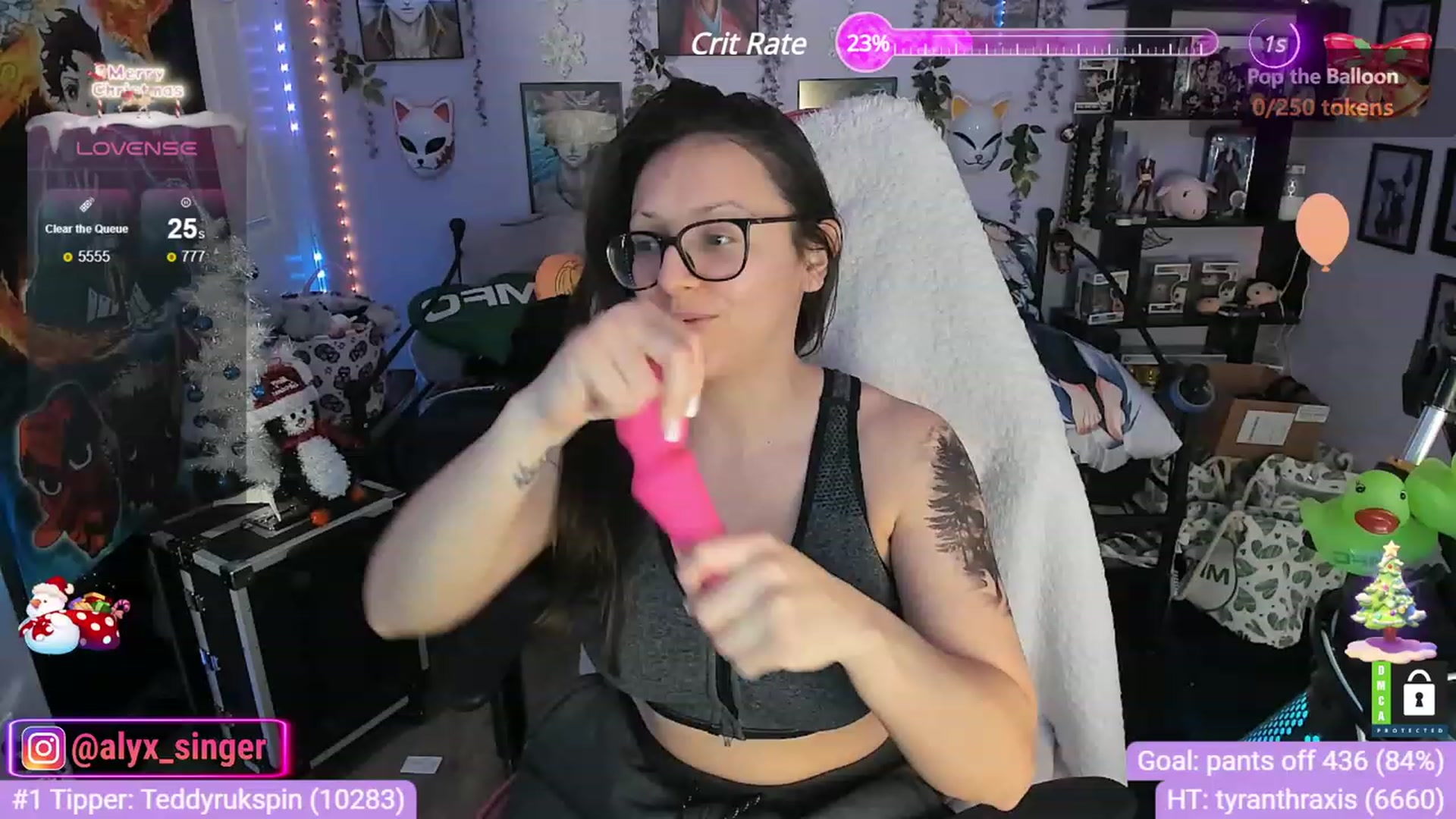 Gallery image thumbnail from Alyx_Singer's myfreecams stream on, 12/19/2023, 23:48 image 18 of 20